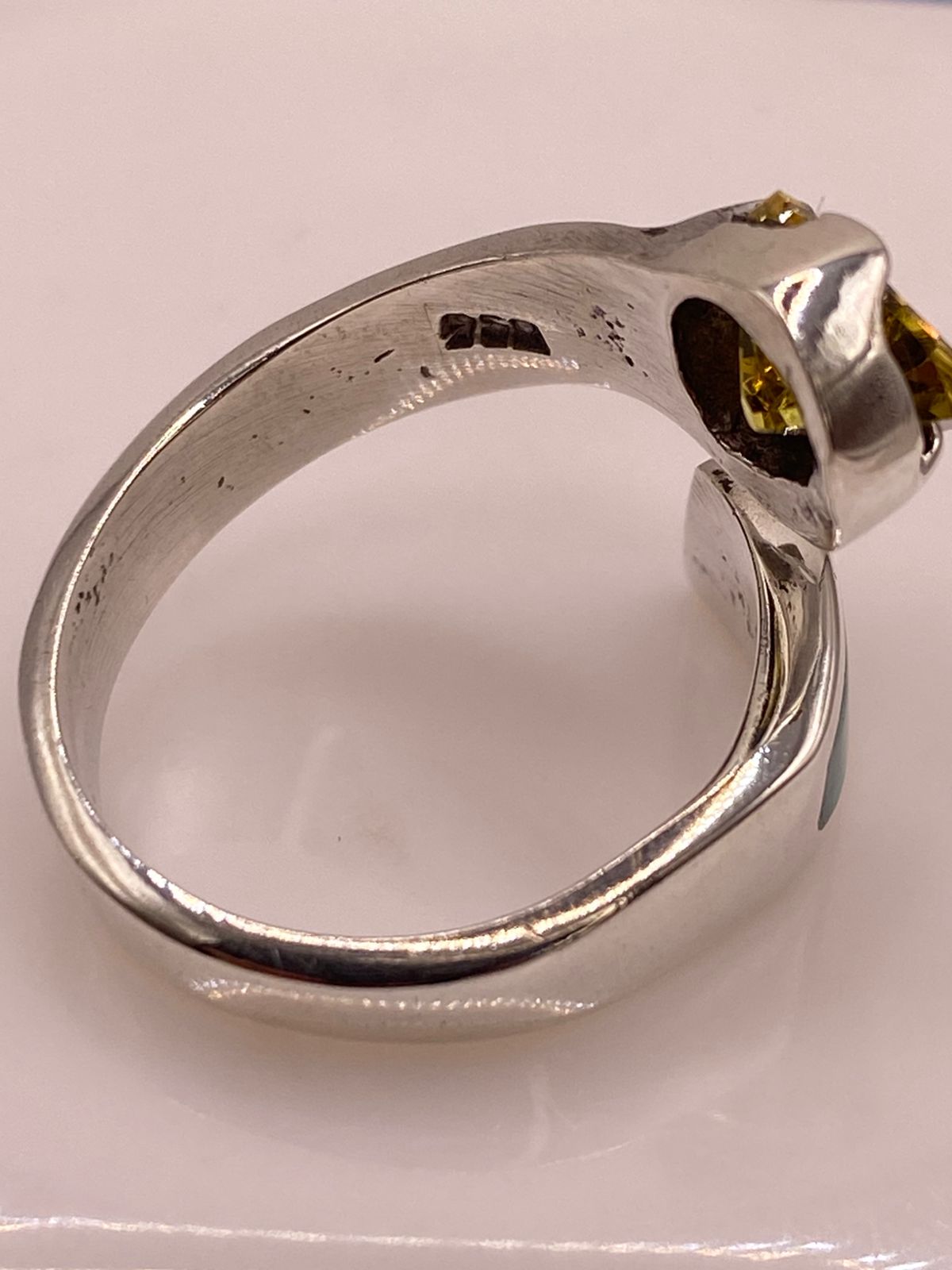💚 ANILLO DE PLATA .950 CON ÓPALO VERDE Y ZIRCONIA AMARILLA DISEÑO MODERNO