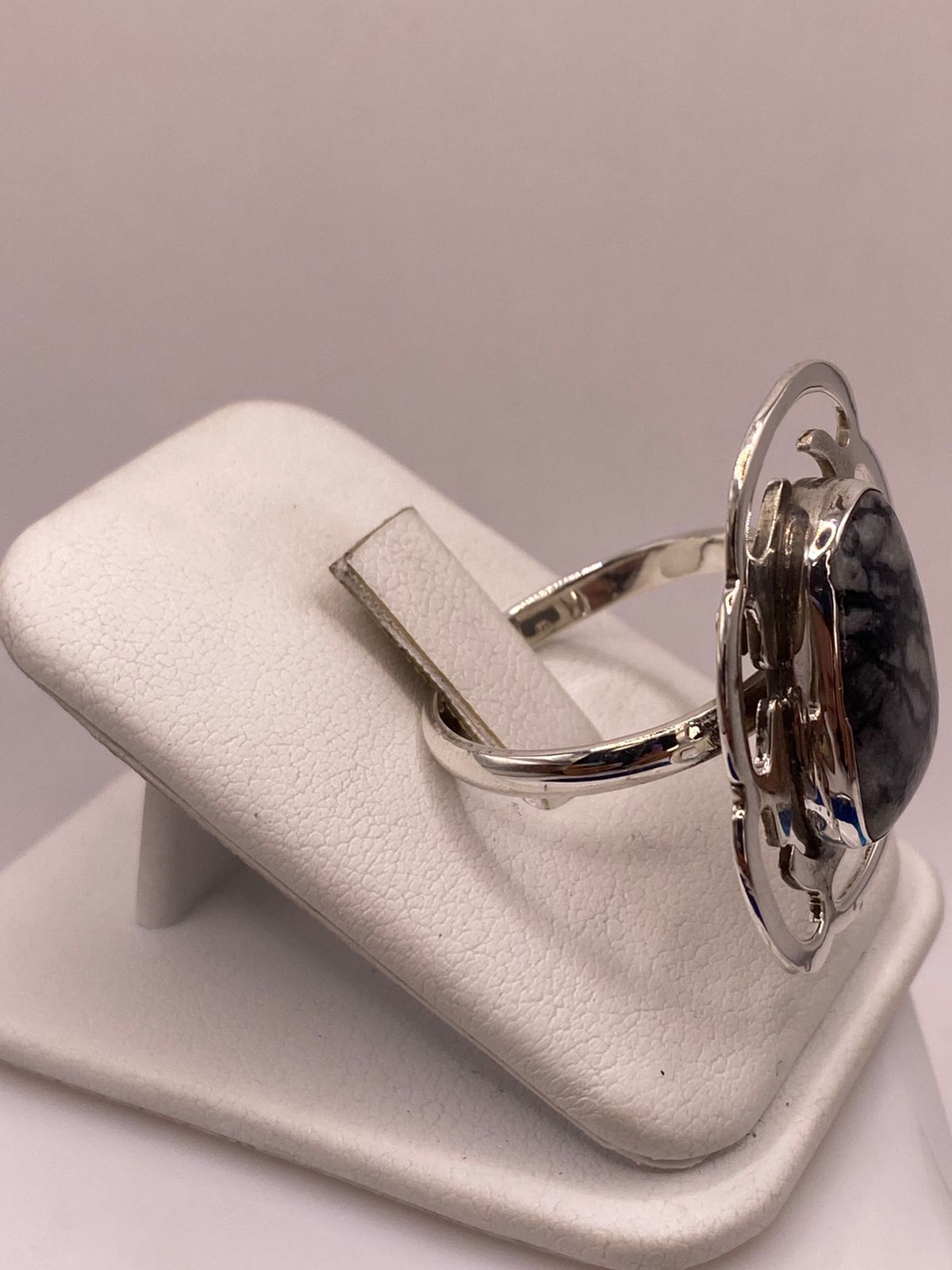 ANILLO DE PLATA LEY 925 CON ÁGATA GRIS