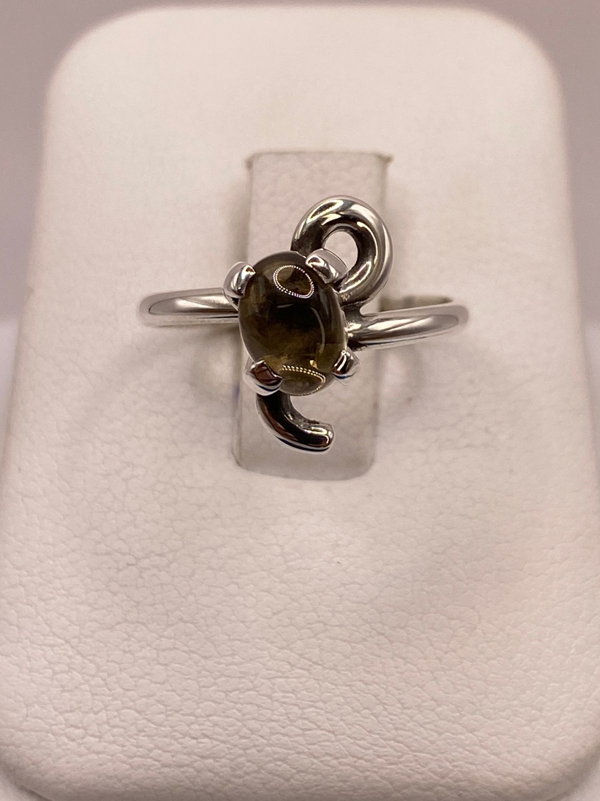 ANILLO DE PLATA LEY 925 CON ÁMBAR AHUMADO