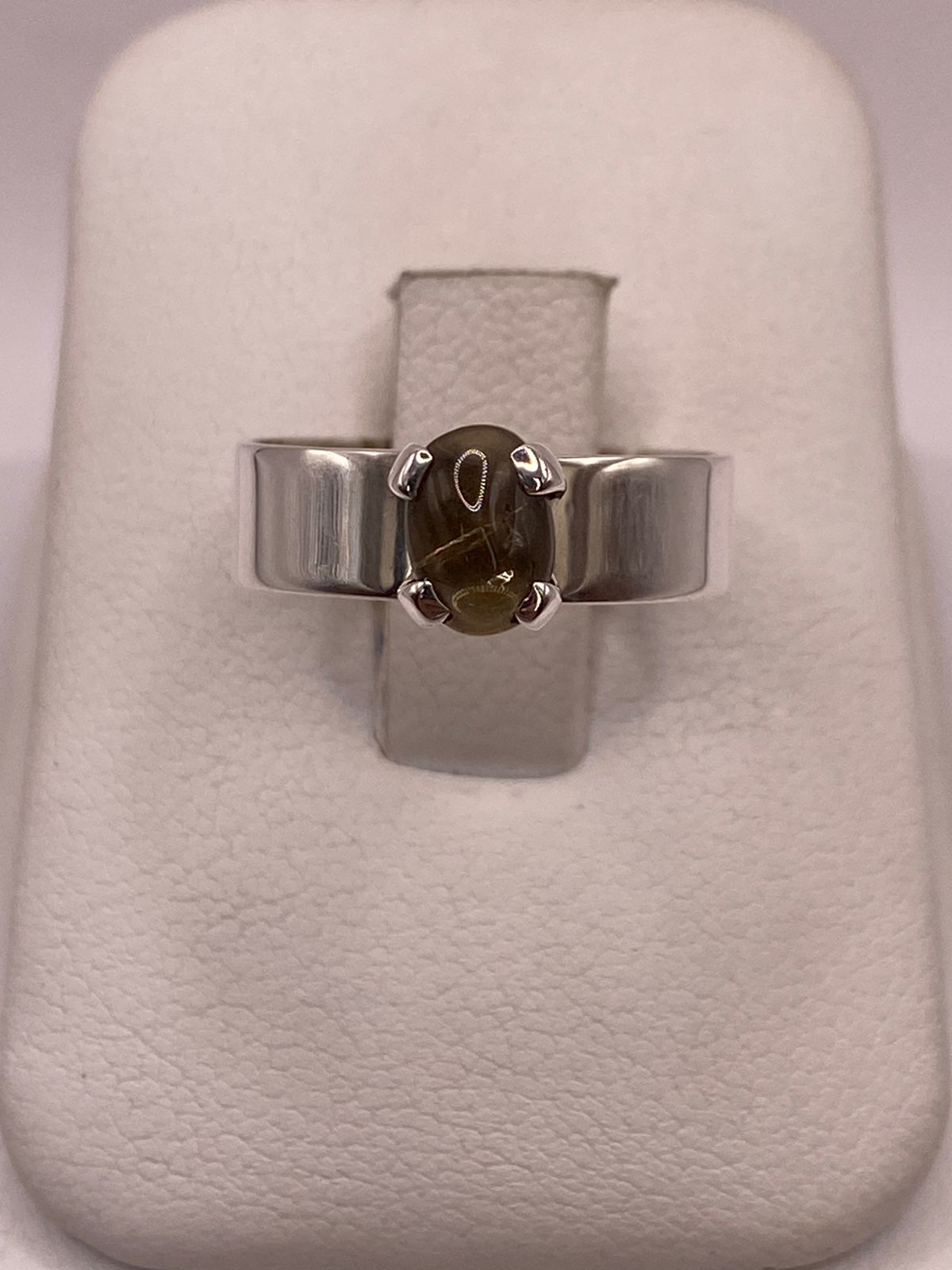 ANILLO DE PLATA LEY 925 CON ÁMBAR AHUMADO