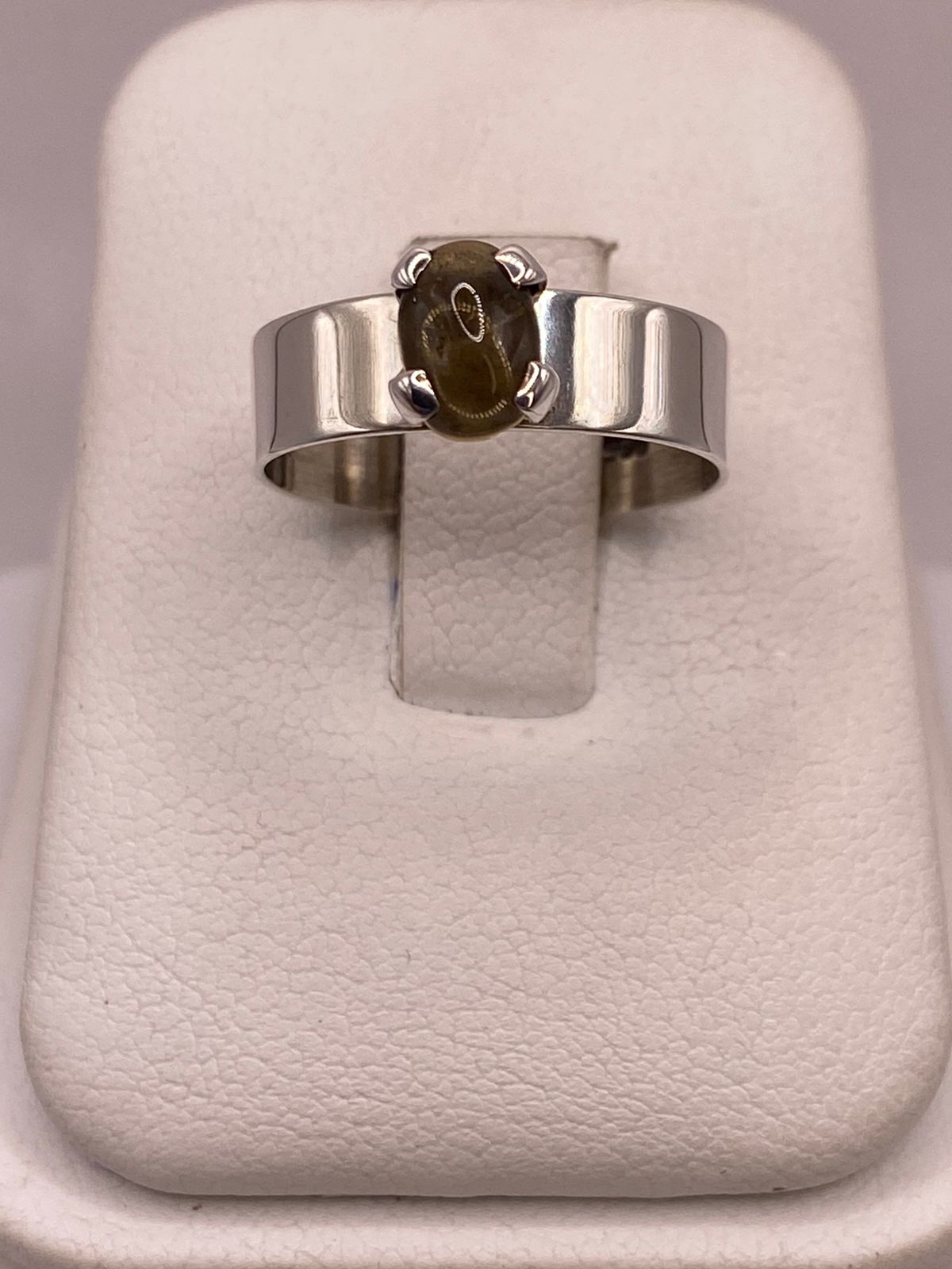 ANILLO DE PLATA LEY 925 CON ÁMBAR AHUMADO