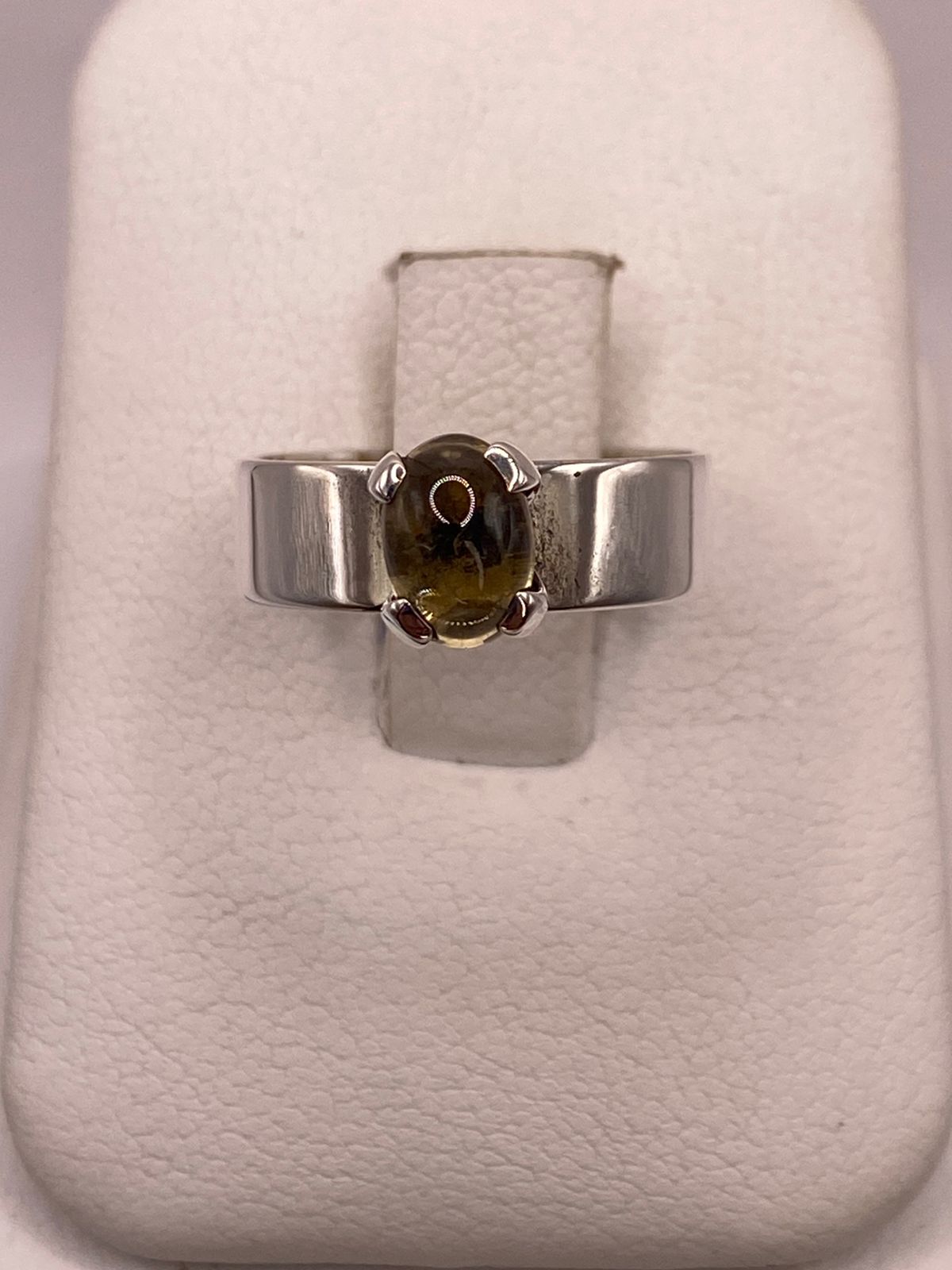 ANILLO DE PLATA LEY 925 CON ÁMBAR AHUMADO