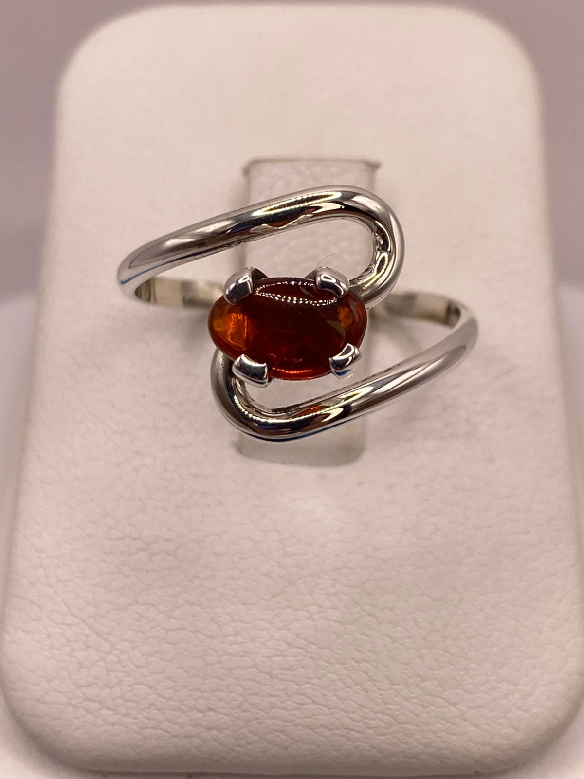 ANILLO DE PLATA LEY 925 CON ÁMBAR NATURAL