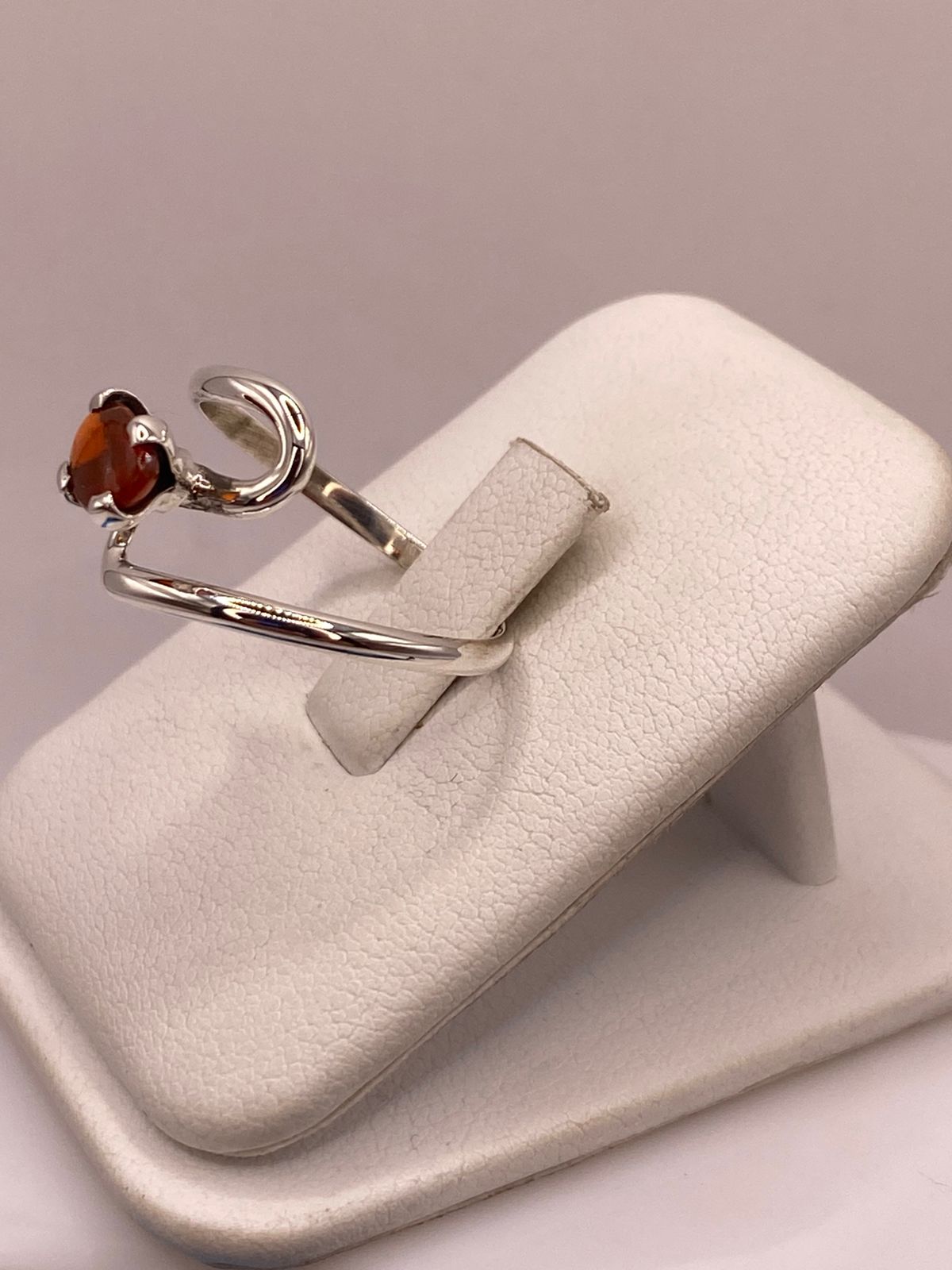 ANILLO DE PLATA LEY 925 CON ÁMBAR NATURAL