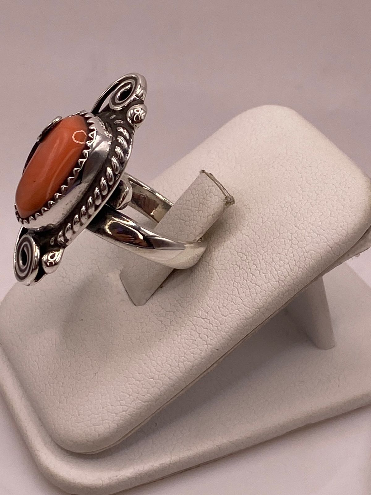 ANILLO DE PLATA LEY 925 CON CORNALINA
