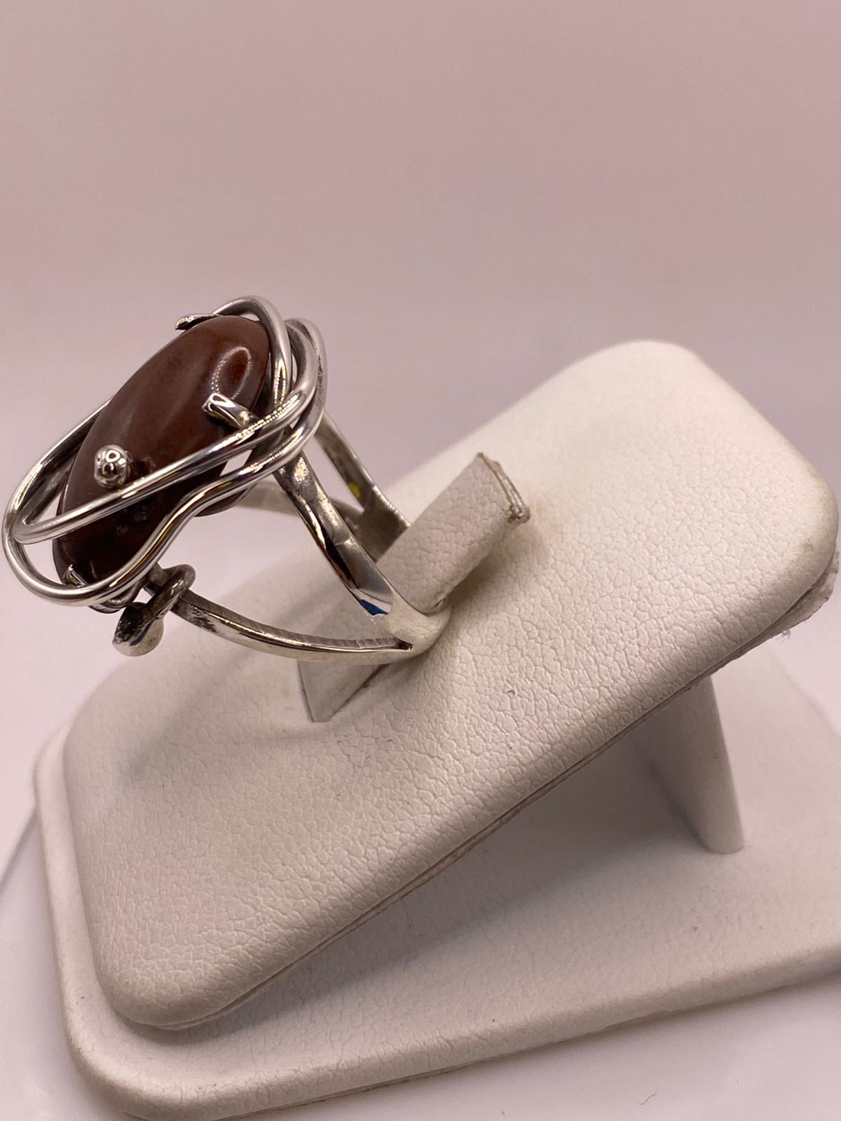 ANILLO DE PLATA LEY 925 CON JASPE ROJO