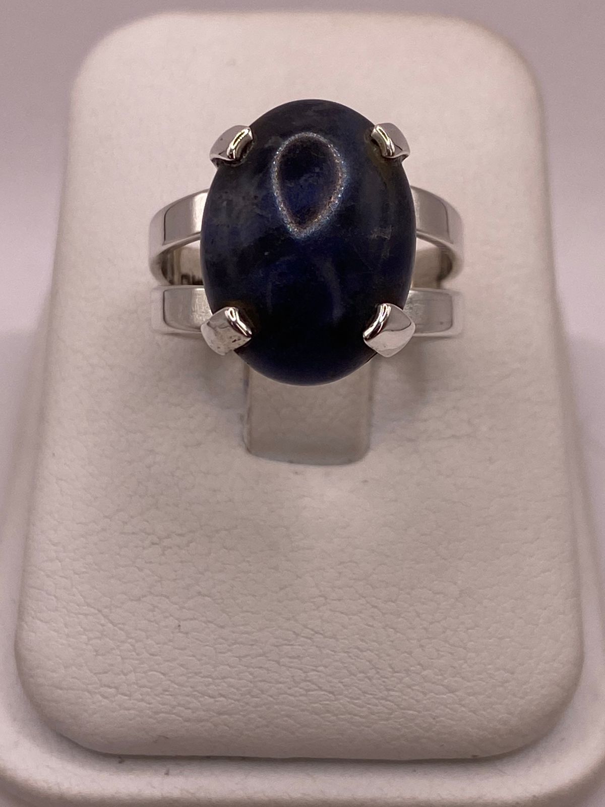 ANILLO DE PLATA LEY 925 CON LAPISLÁZULI