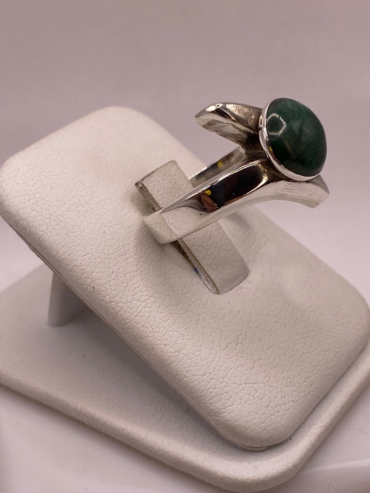 ANILLO DE PLATA LEY 925 CON MALAQUITA NATURAL