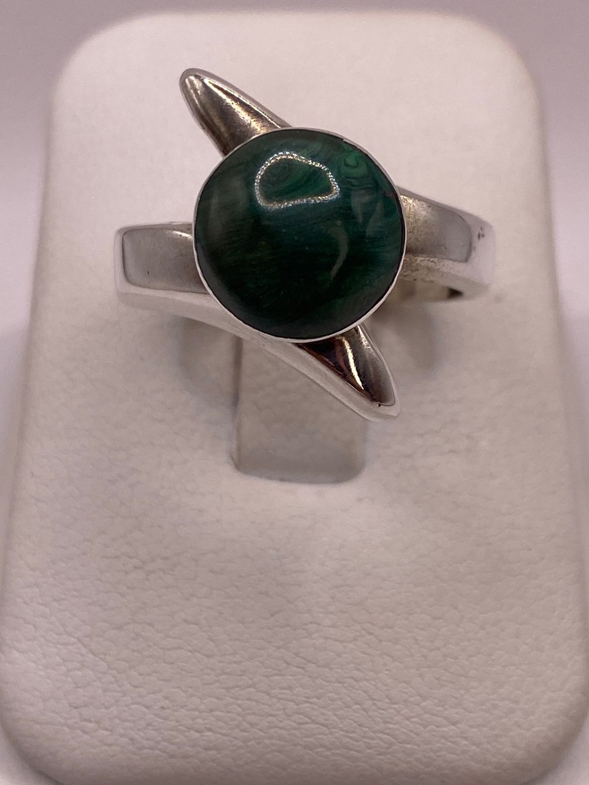 ANILLO DE PLATA LEY 925 CON MALAQUITA NATURAL