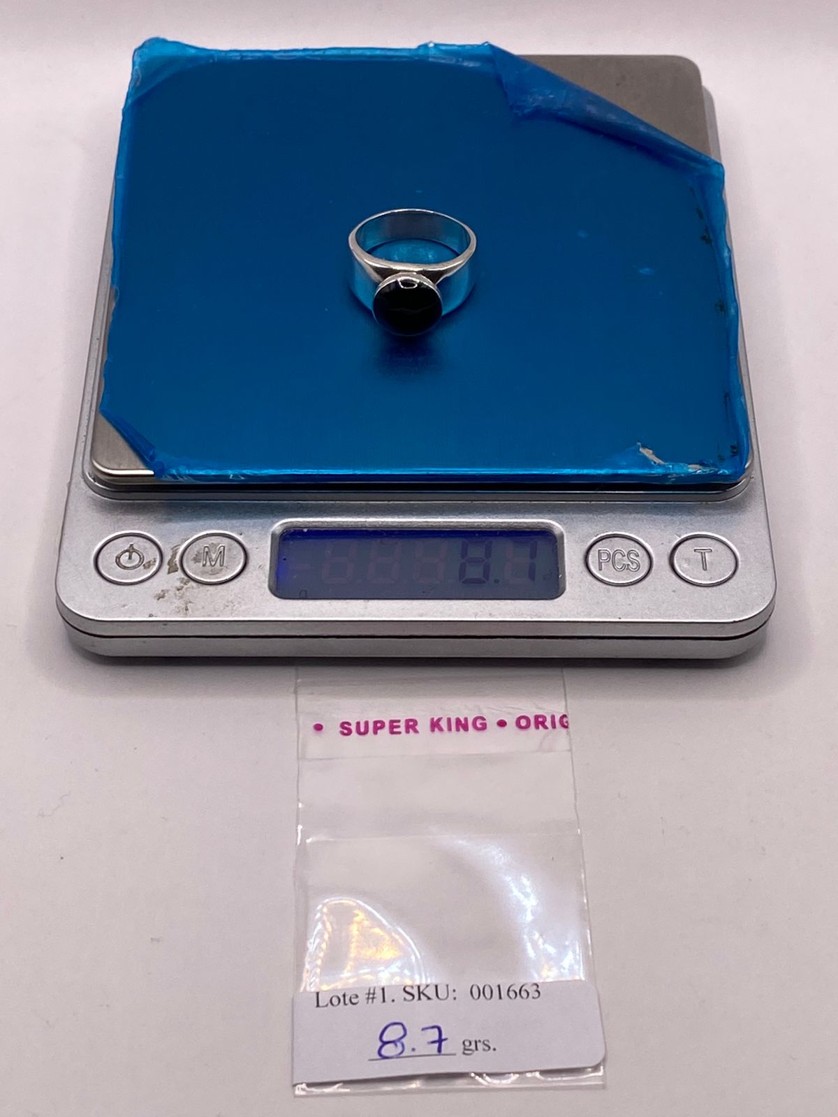 ANILLO DE PLATA LEY 925 CON ÓNIX NEGRO