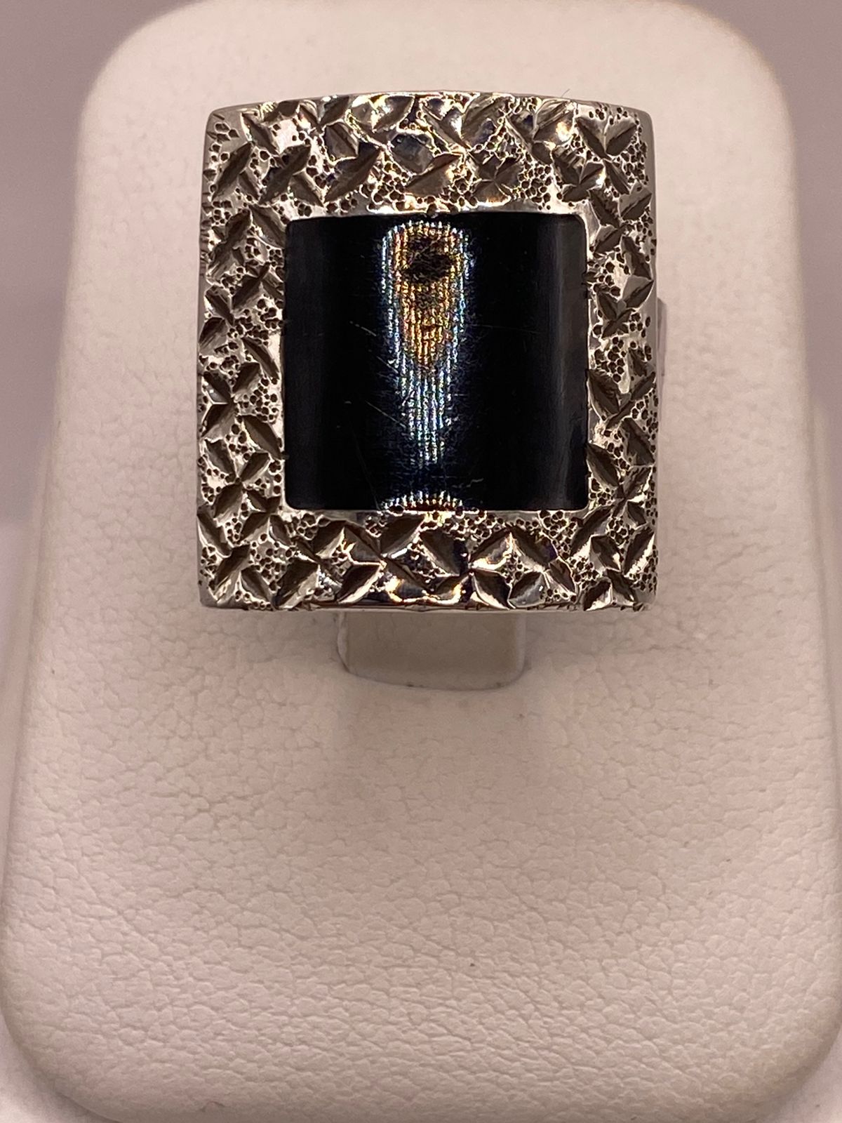 ANILLO DE PLATA LEY 925 CON ÓNIX NEGRO