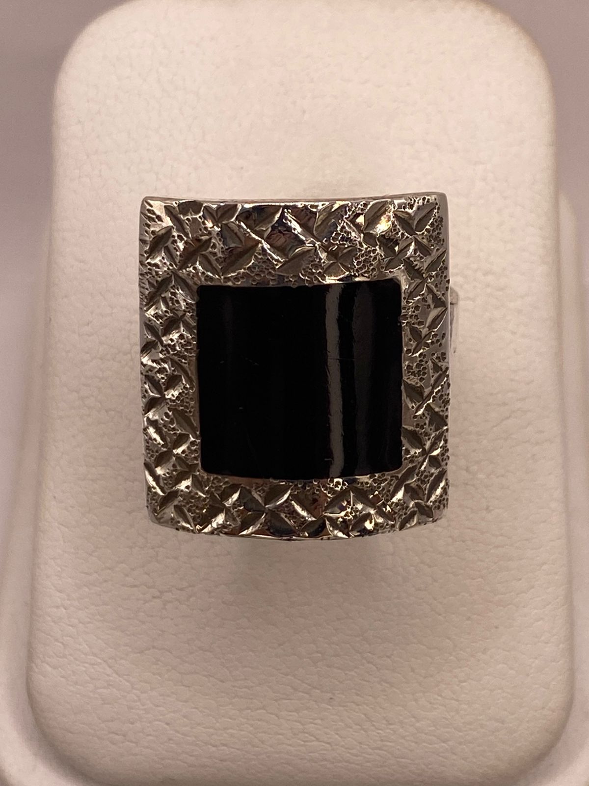 ANILLO DE PLATA LEY 925 CON ÓNIX NEGRO