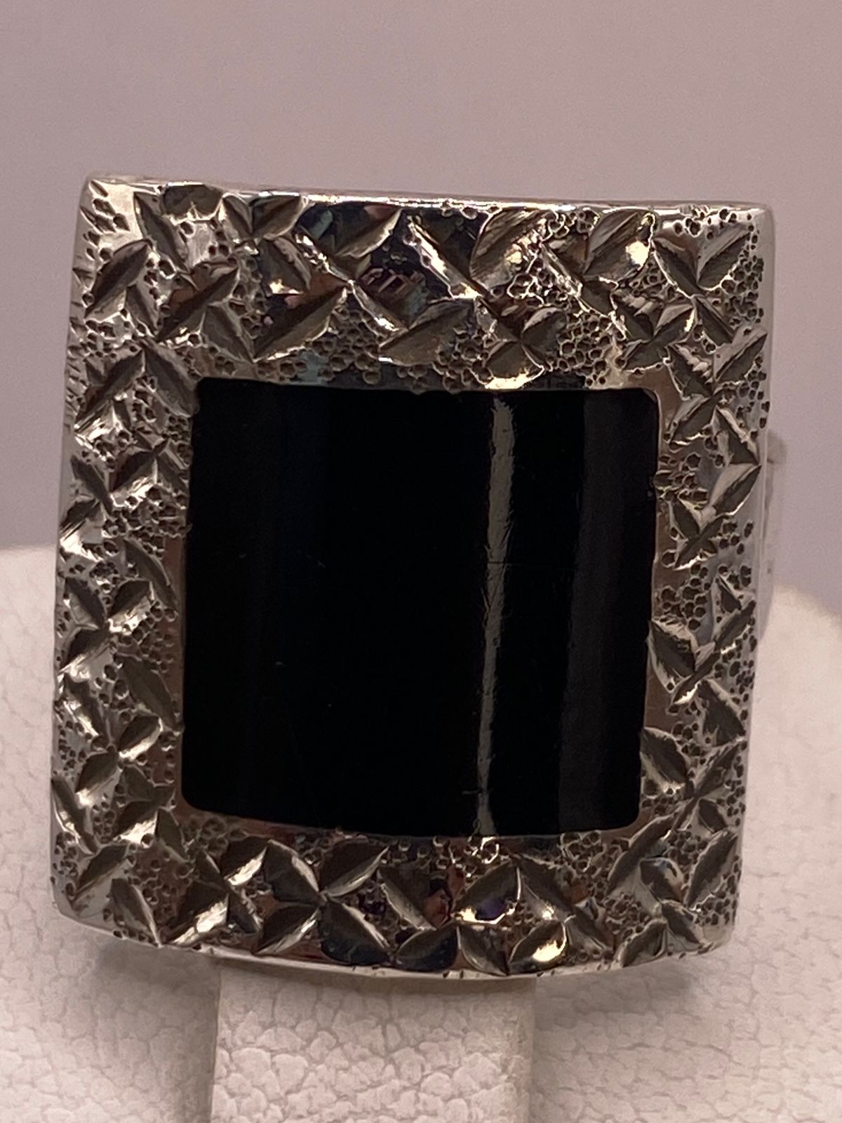 ANILLO DE PLATA LEY 925 CON ÓNIX NEGRO