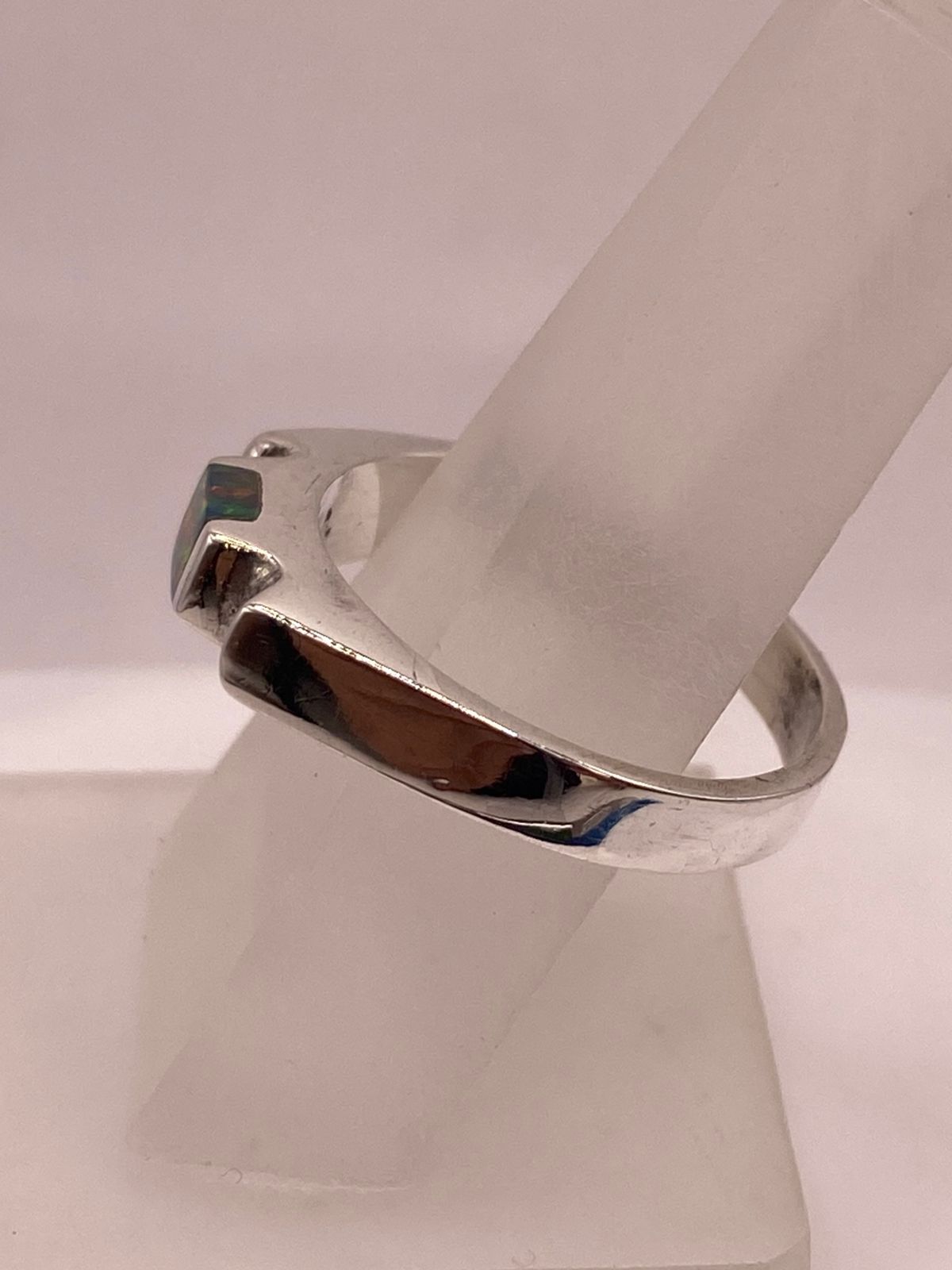 ANILLO DE PLATA LEY 925 CON ÓPALO DE FUEGO