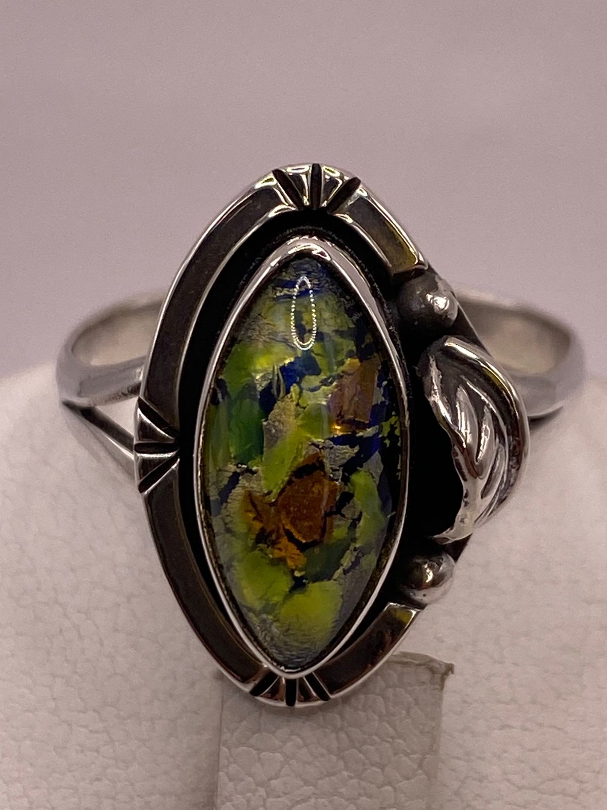 ANILLO DE PLATA LEY 925 CON VIDRIO DICROICO