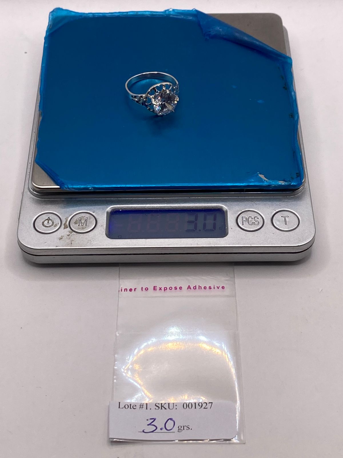 ANILLO DE PLATA LEY 925 CON ZIRCONIA BLANCA Y CORAZONES CALADOS