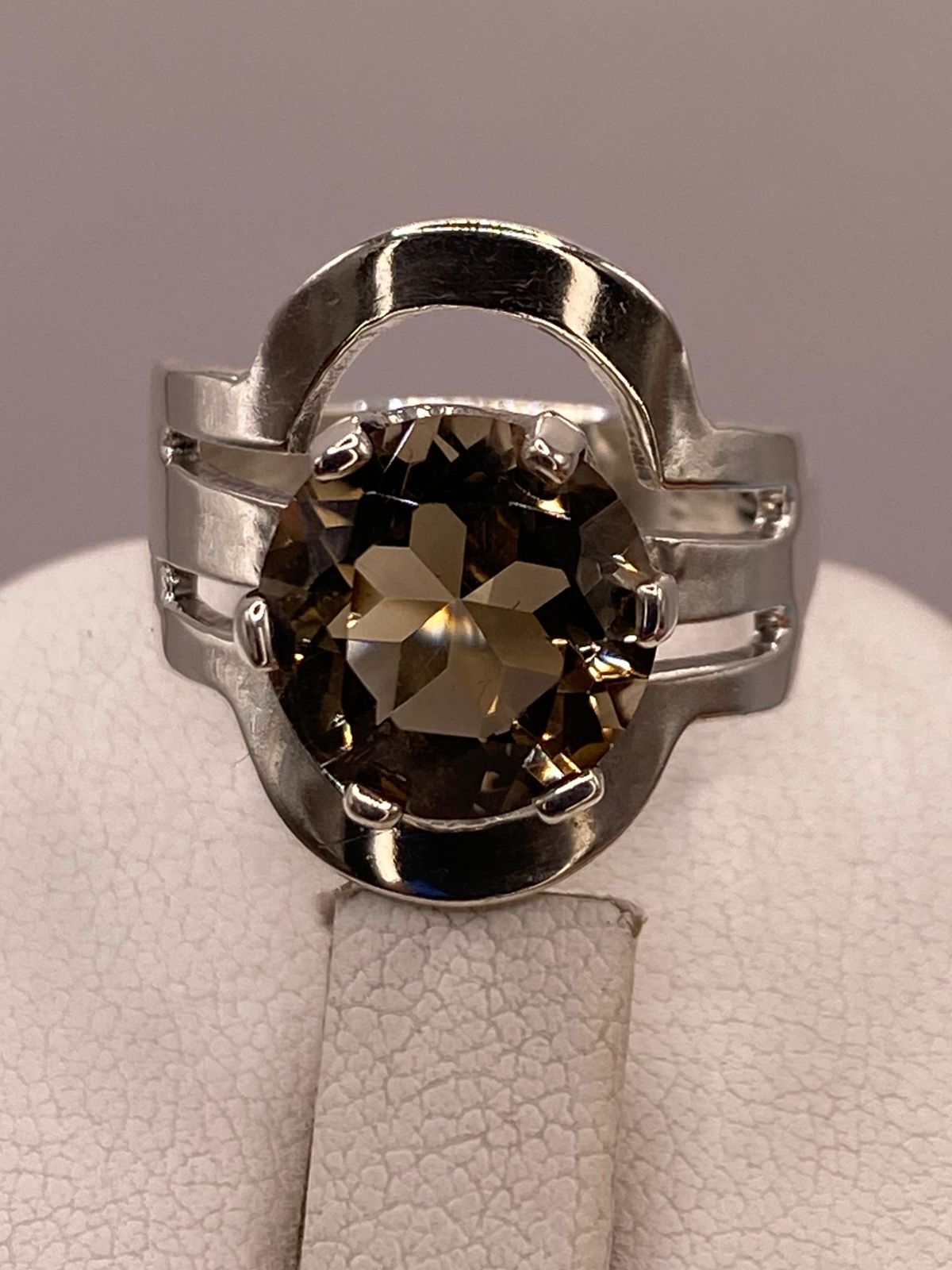 ANILLO DE PLATA LEY 925 CON ZIRCONIA COLOR CHAMPAGNE