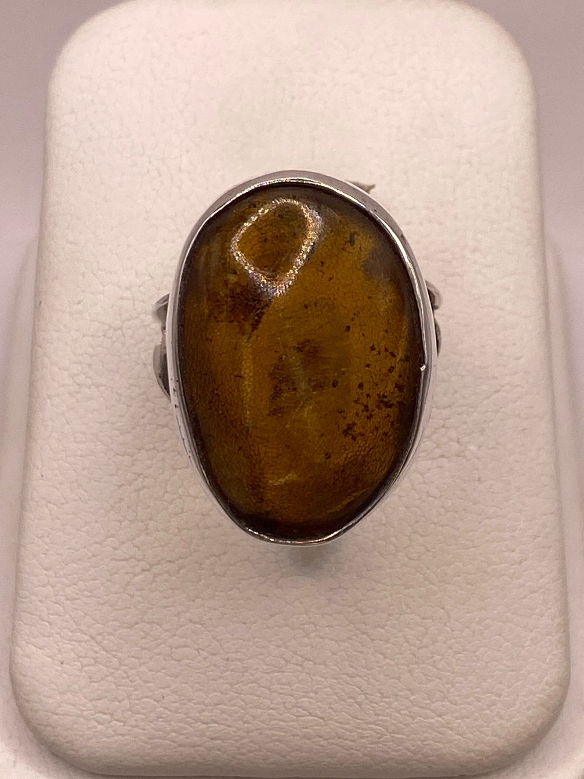 ANILLO DE PLATA LEY 950 CON ÁMBAR NATURAL