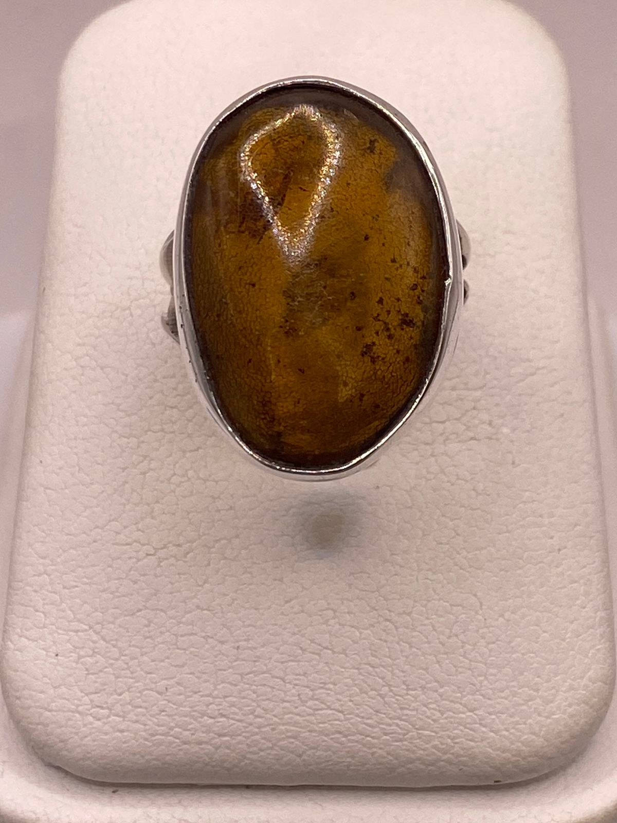 ANILLO DE PLATA LEY 950 CON ÁMBAR NATURAL