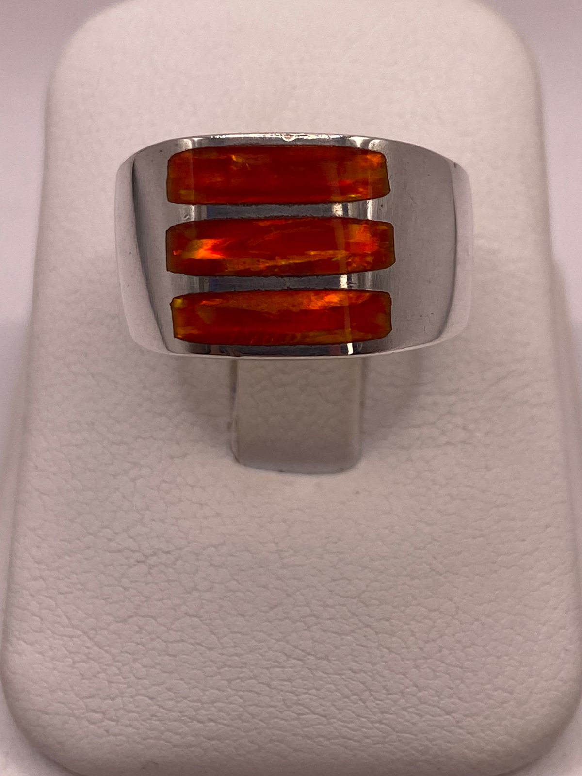 ANILLO DE PLATA LEY 950 CON ÓPALO DE FUEGO