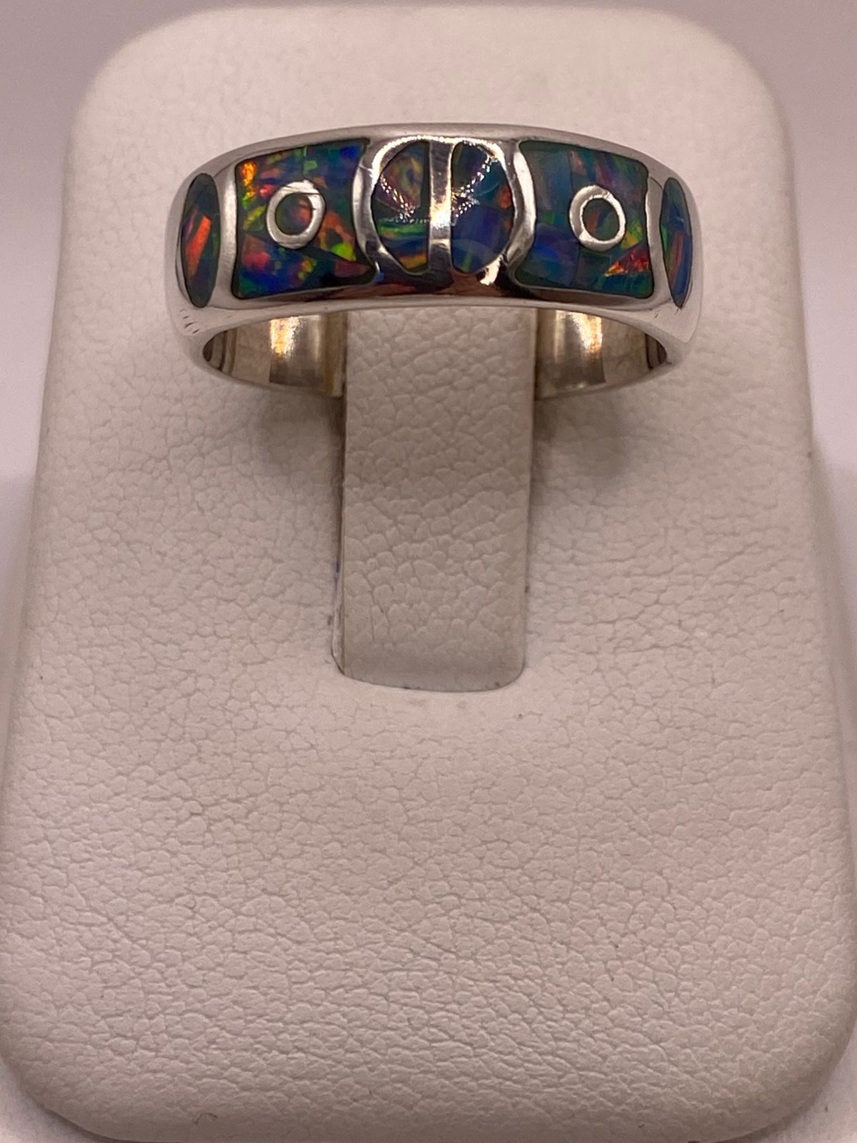 ANILLO DE PLATA LEY 950 CON ÓPALO DE FUEGO AZUL REY