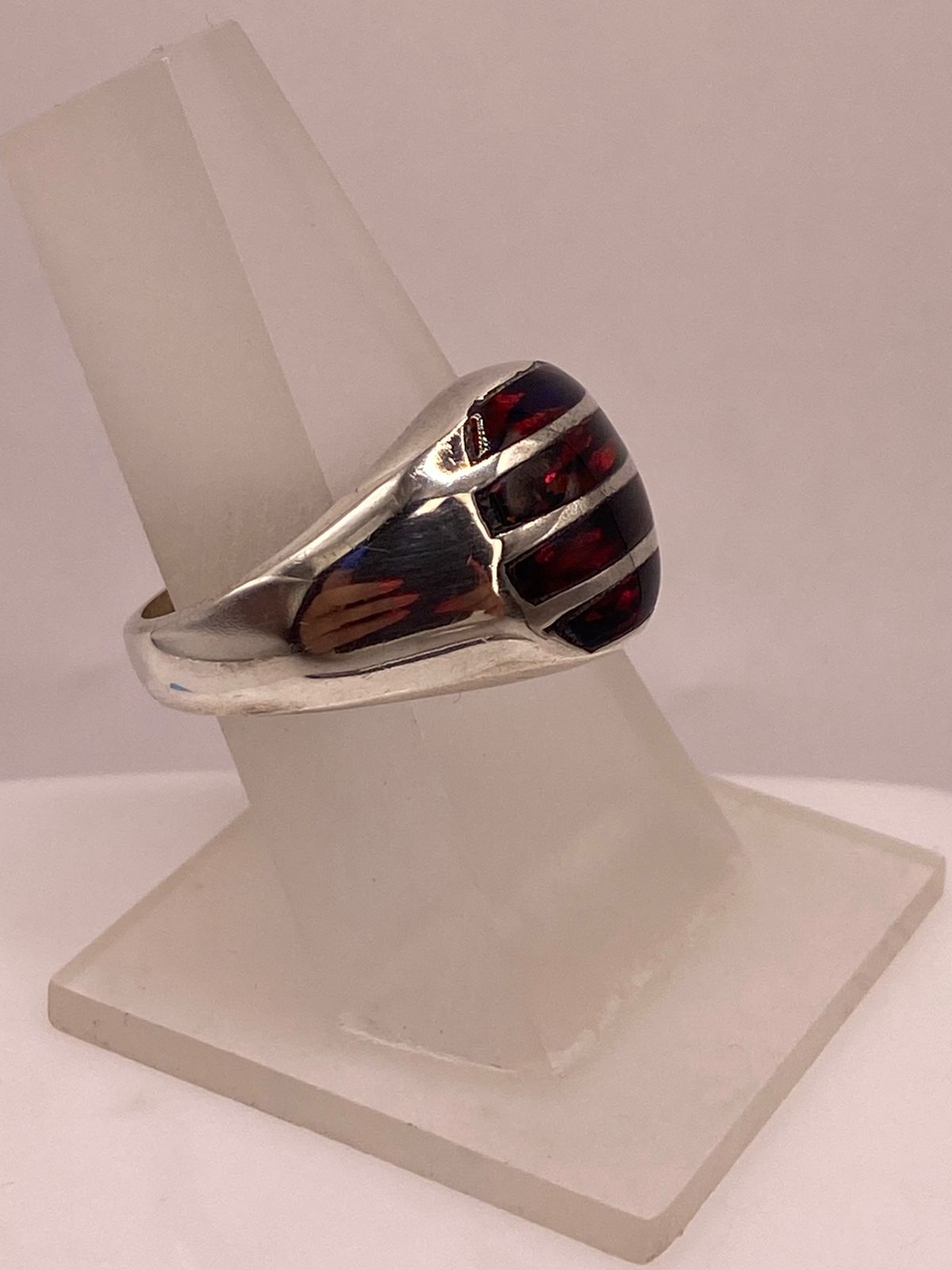 ANILLO DE PLATA LEY 950 CON ÓPALO DE FUEGO ROJO