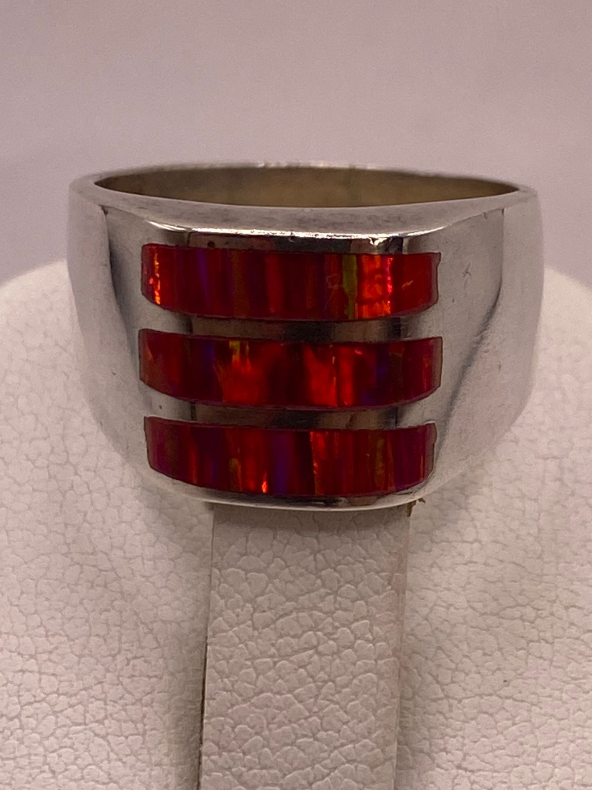 ANILLO DE PLATA LEY 950 CON ÓPALO DE FUEGO ROSA Y MORADO