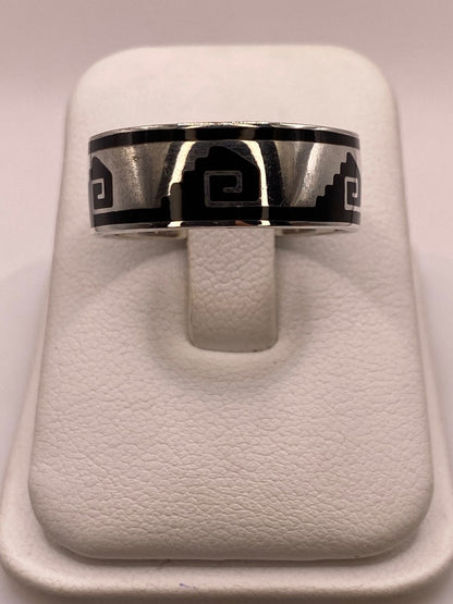 Anillo de Plata .925 con Obsidiana y Greca Prehispánica, vista lateral