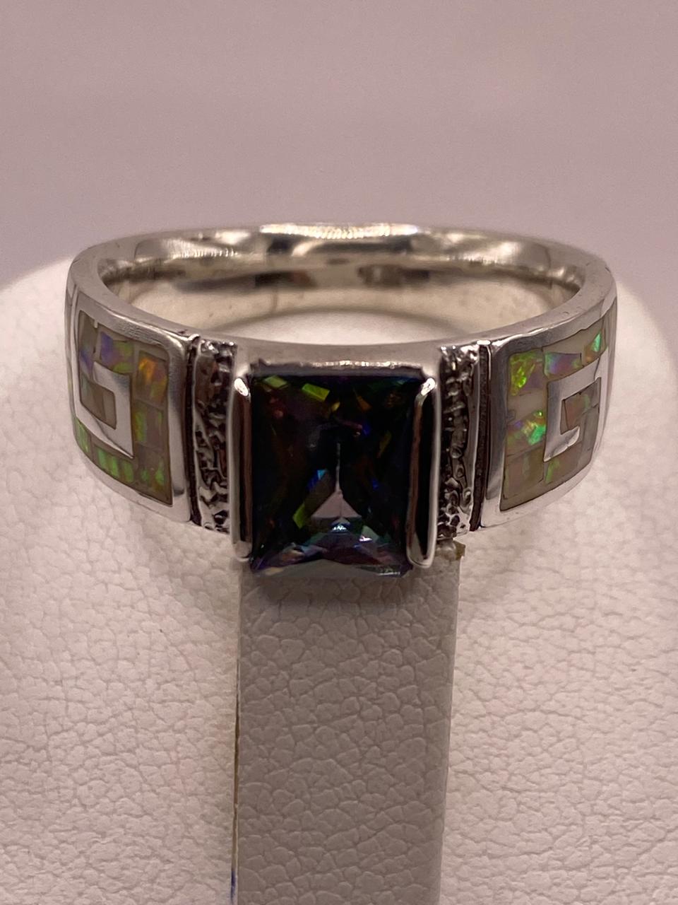 ANILLO DE PLATA .950 CON ÓPALO DE FUEGO Y ZIRCONIA DISEÑO GRECA ELEGANTE 💎