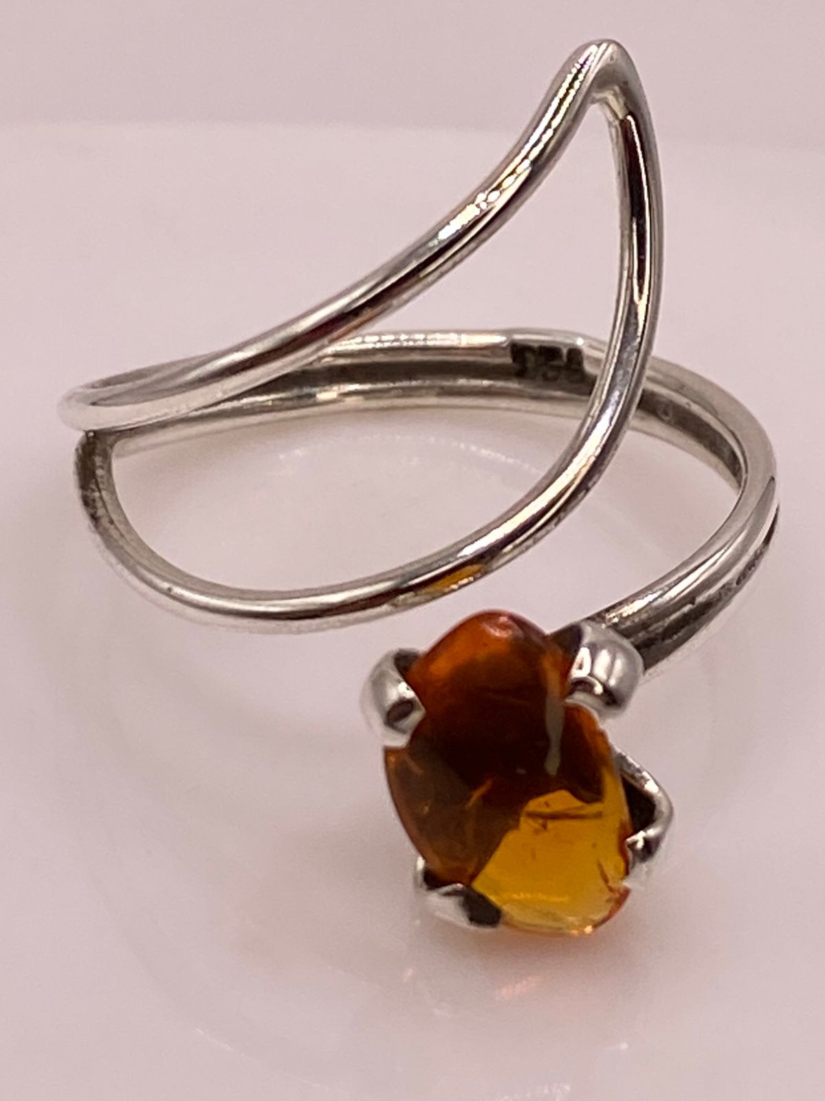 ANILLO DE PLATA 925 CON PIEDRA ÁMBAR