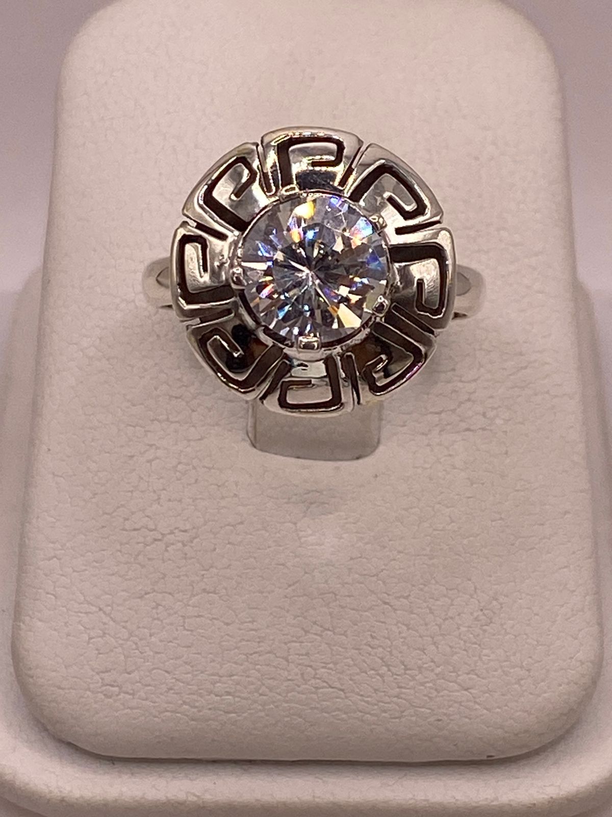 ANILLO DE PLATA 925 CON ZIRCONIA BLANCA FACETADA DISEÑO CIRCULAR TIPO GRECA