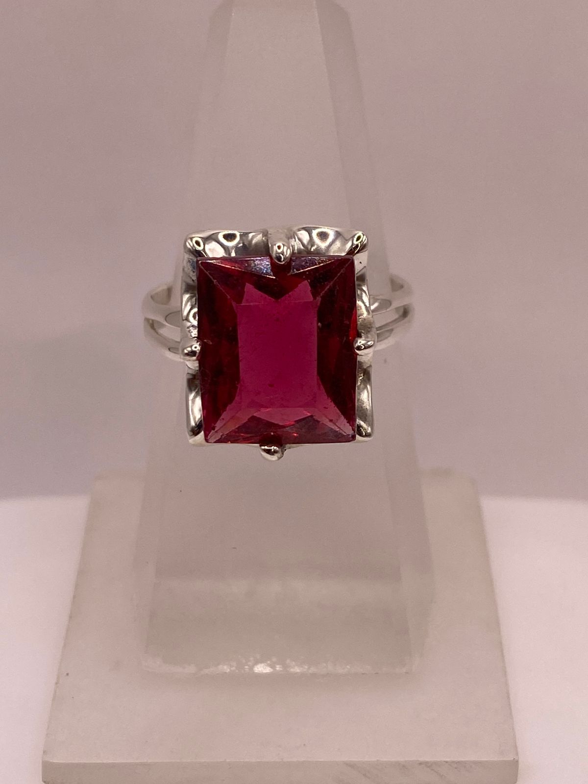 ANILLO DE PLATA 925 CON ZIRCONIA COLOR FUCSIA