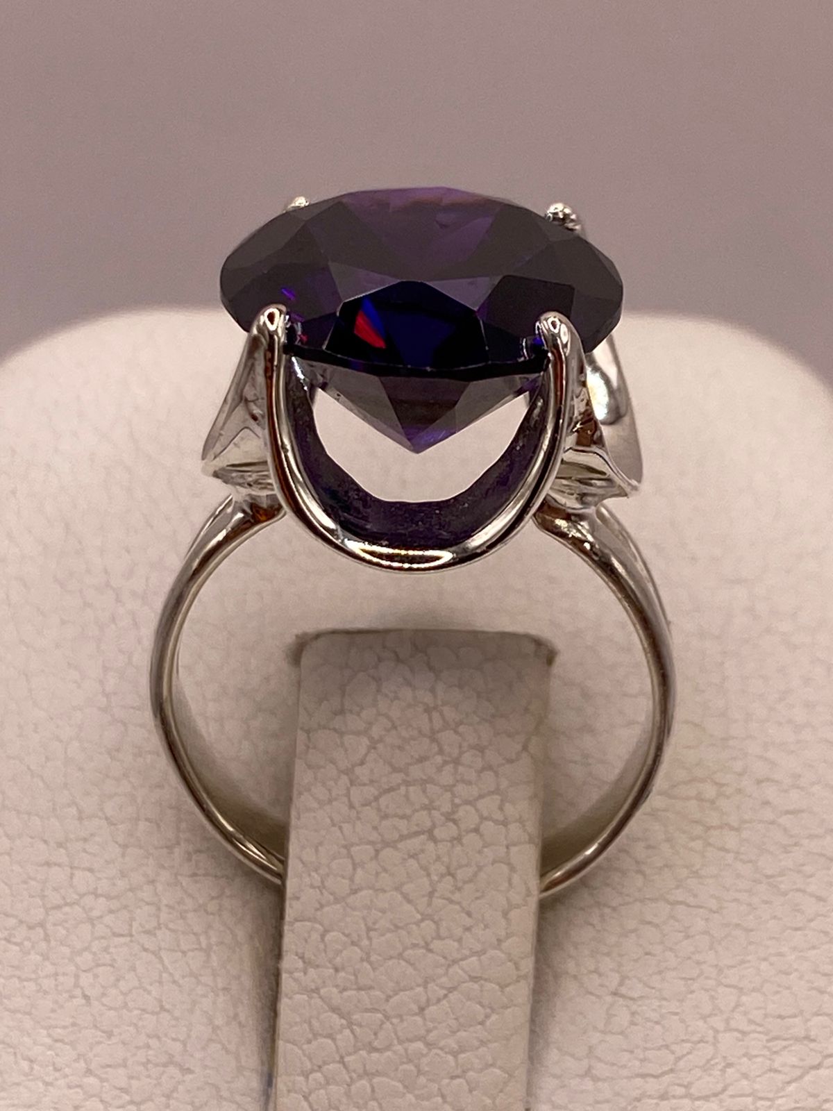 Anillo de Plata 925 con Zirconia Morada