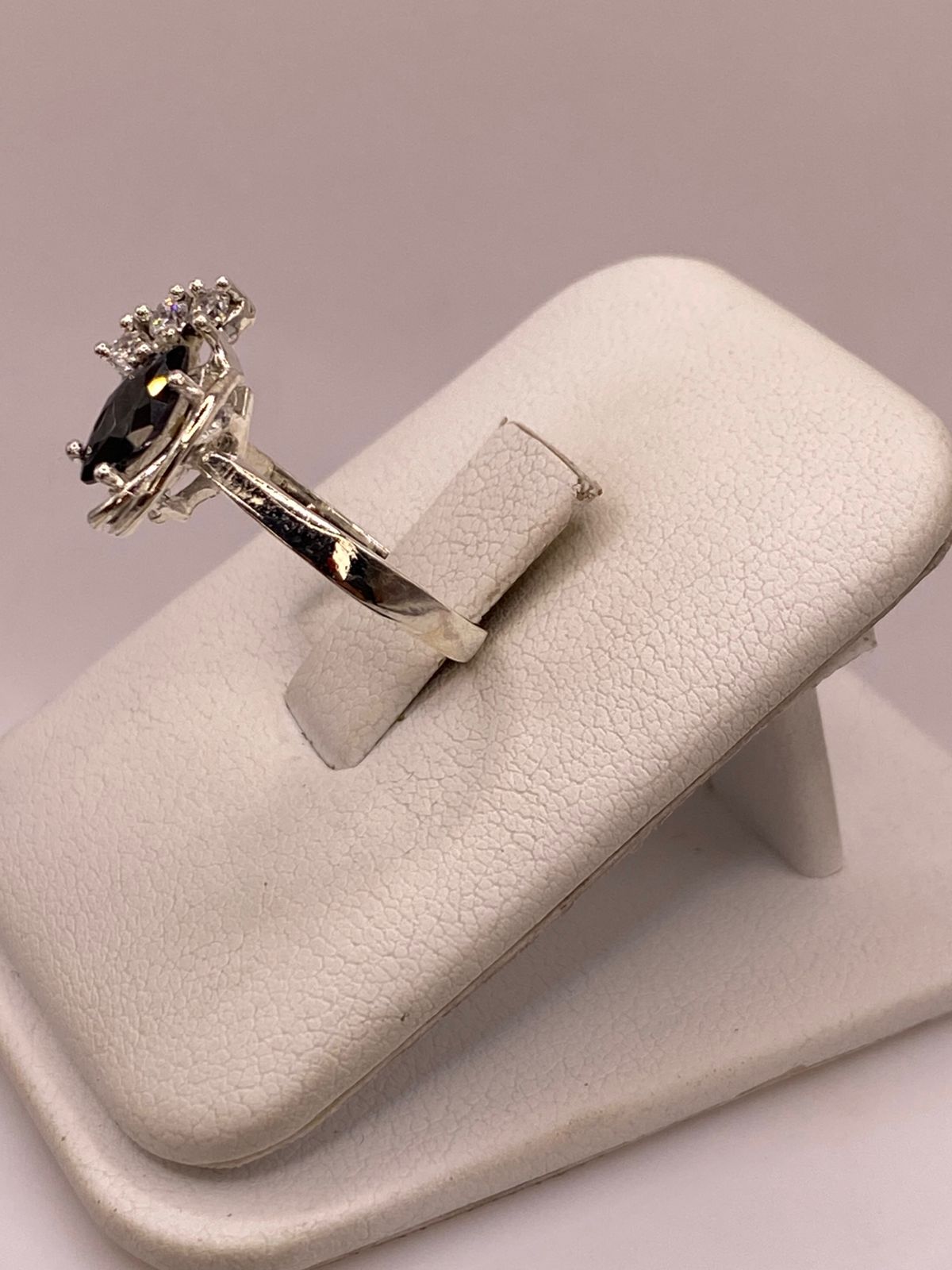 Anillo de Plata 925 con Zirconia Negra Corte Marquesa