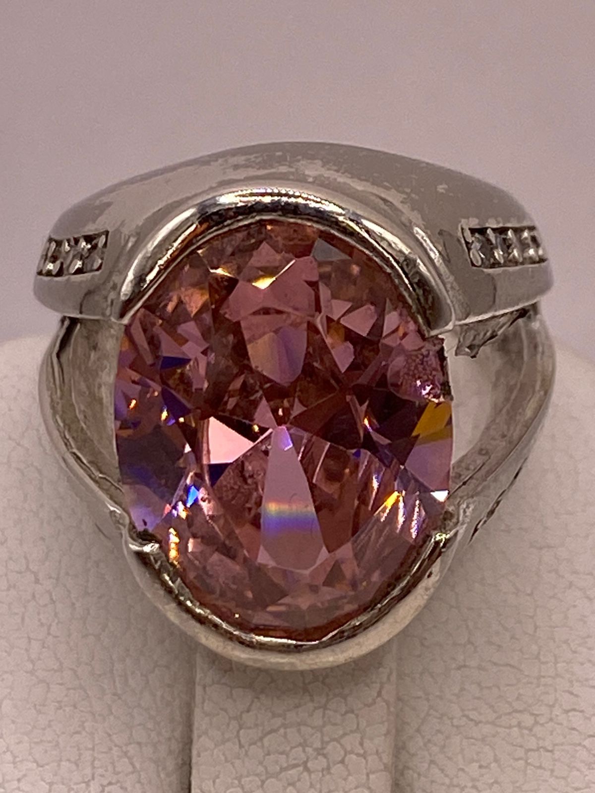 Anillo de Plata 925 con Zirconia Rosa Ovalada