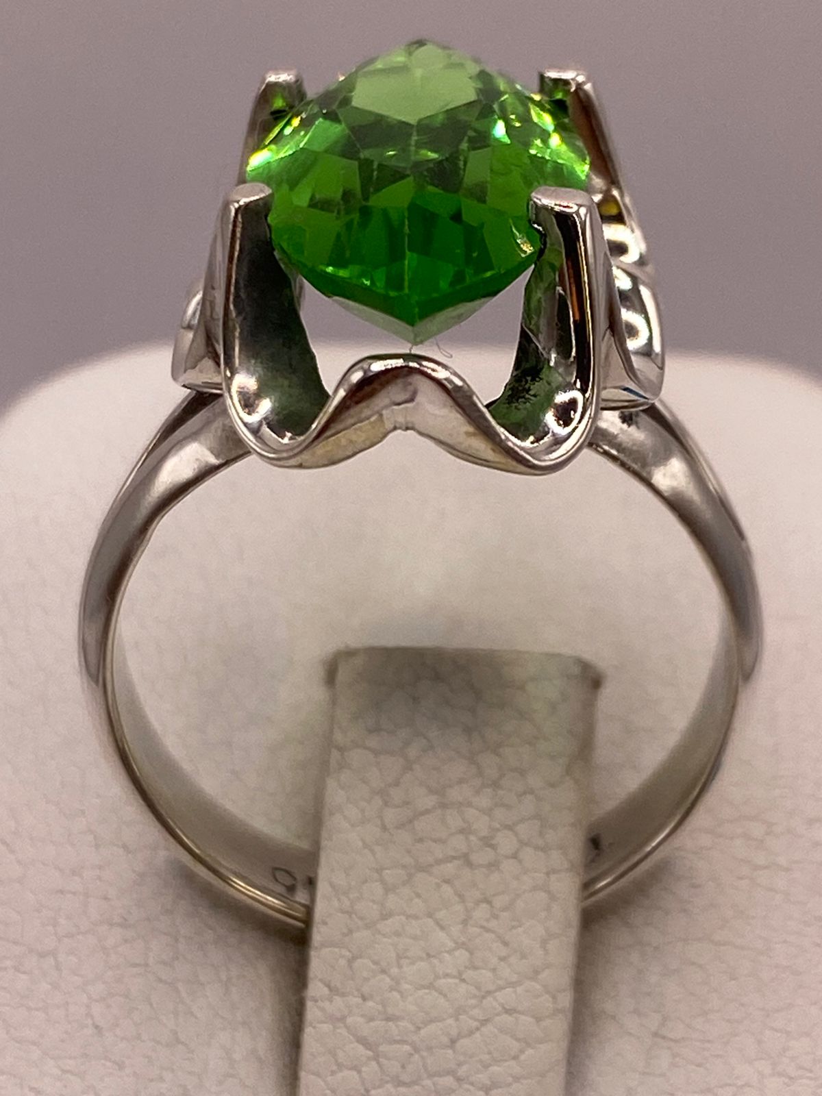 Anillo de Plata 925 con Zirconia Verde