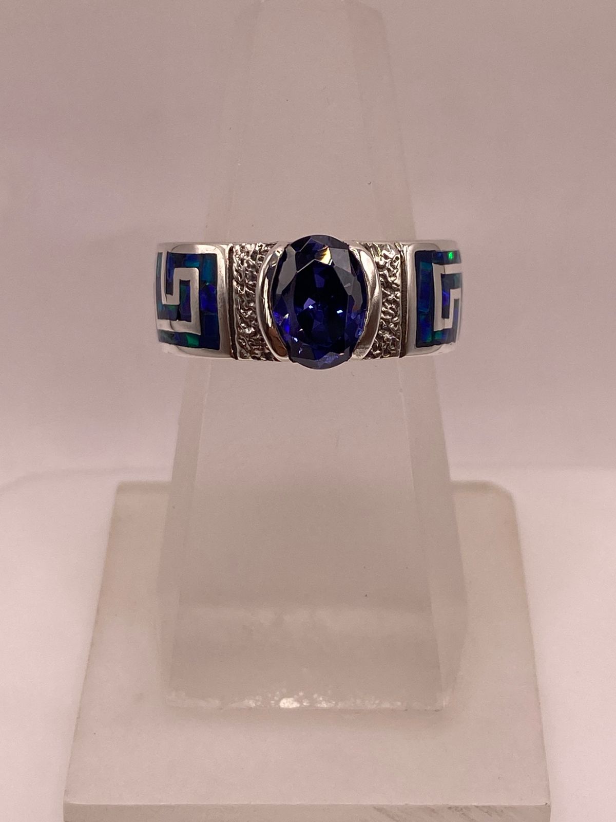 💙 ANILLO DE PLATA .950 CON ÓPALO DE FUEGO Y ZIRCONIA AZUL – DISEÑO GRECA
