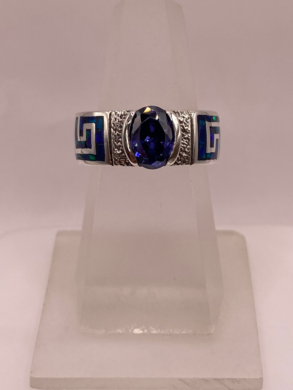 💙 ANILLO DE PLATA .950 CON ÓPALO DE FUEGO Y ZIRCONIA AZUL – DISEÑO GRECA