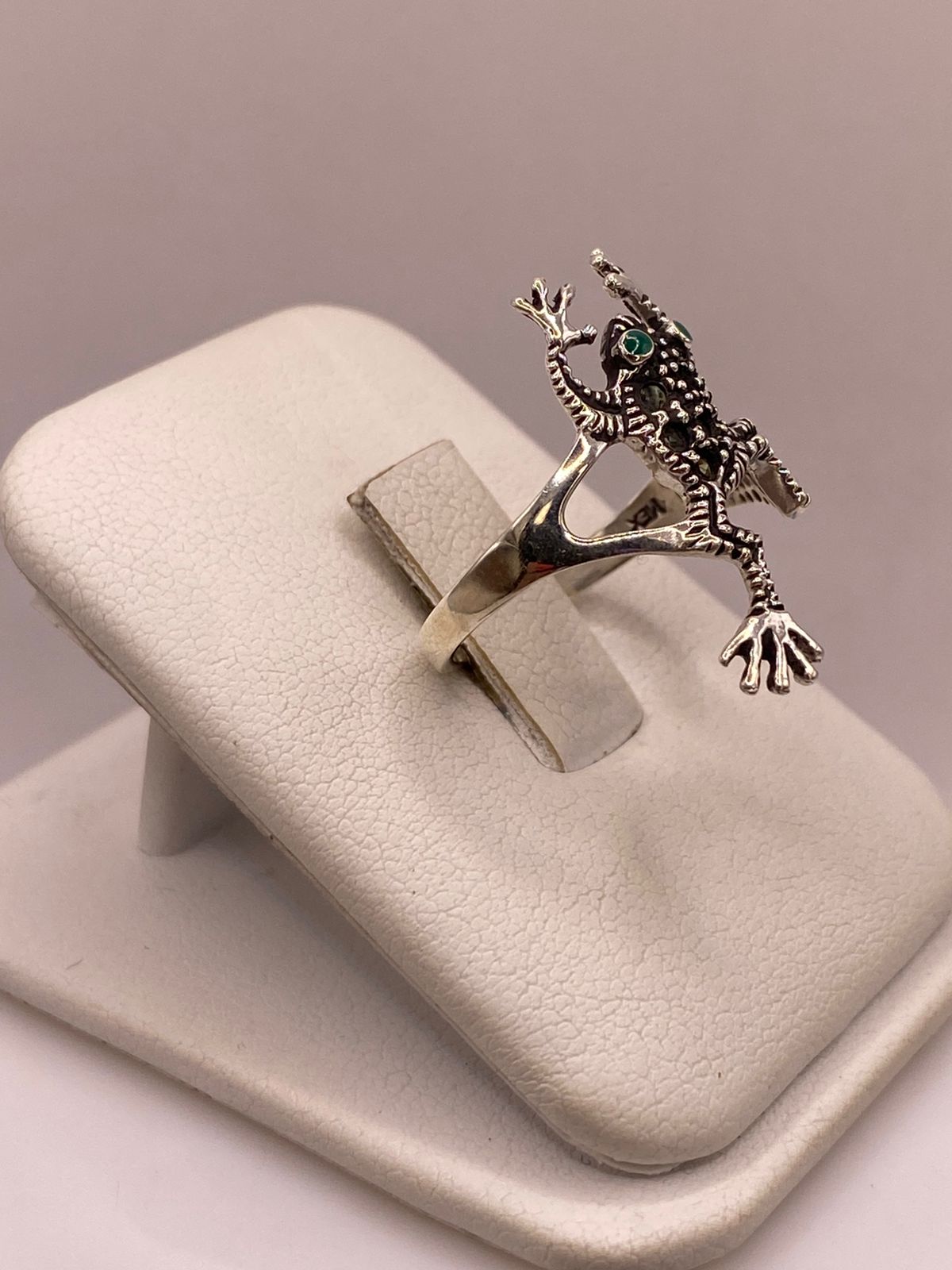 Anillo Sapo Artesanal con Marquesitas en Plata Ley 925