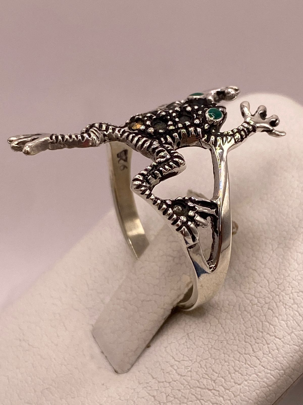 Anillo Sapo Artesanal con Marquesitas en Plata Ley 925