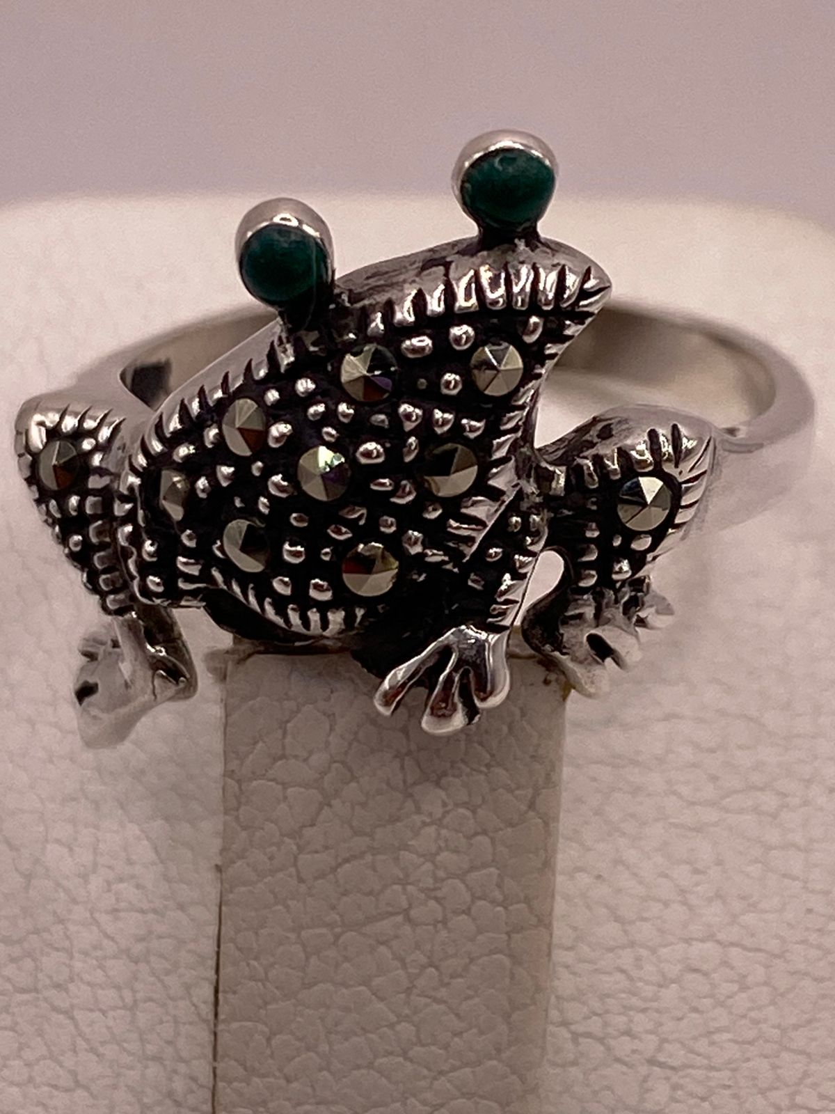 Anillo Sapo Vintage con Marquesitas en Plata Ley 925
