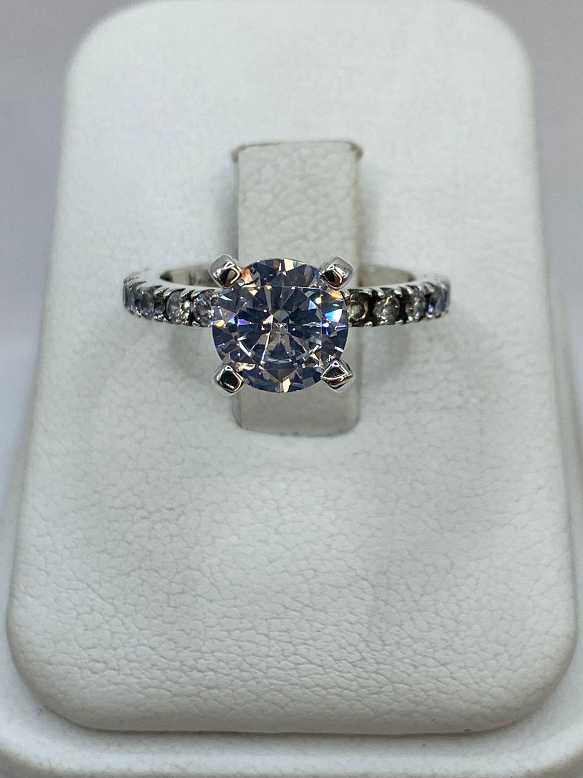 Anillo Solitario con Zirconia en Plata 925
