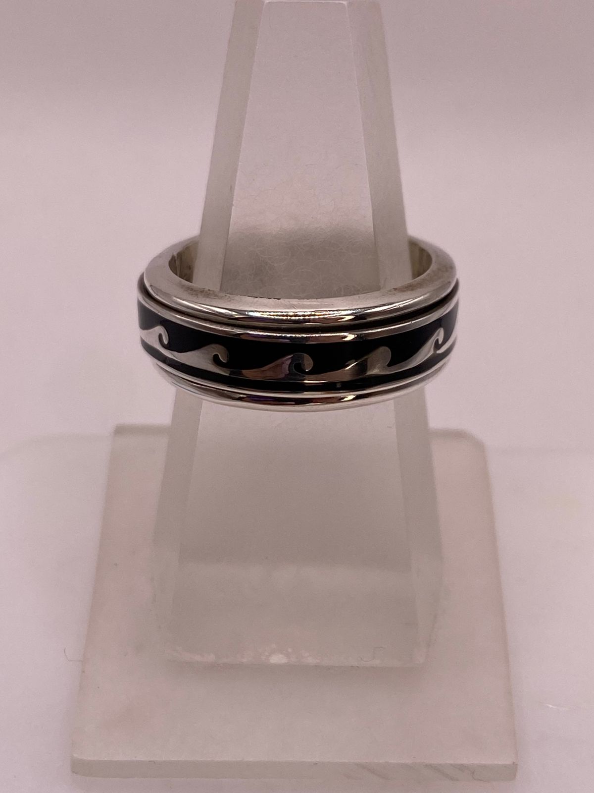 Anillo Spinner de Plata .925 con Diseño de Olas
