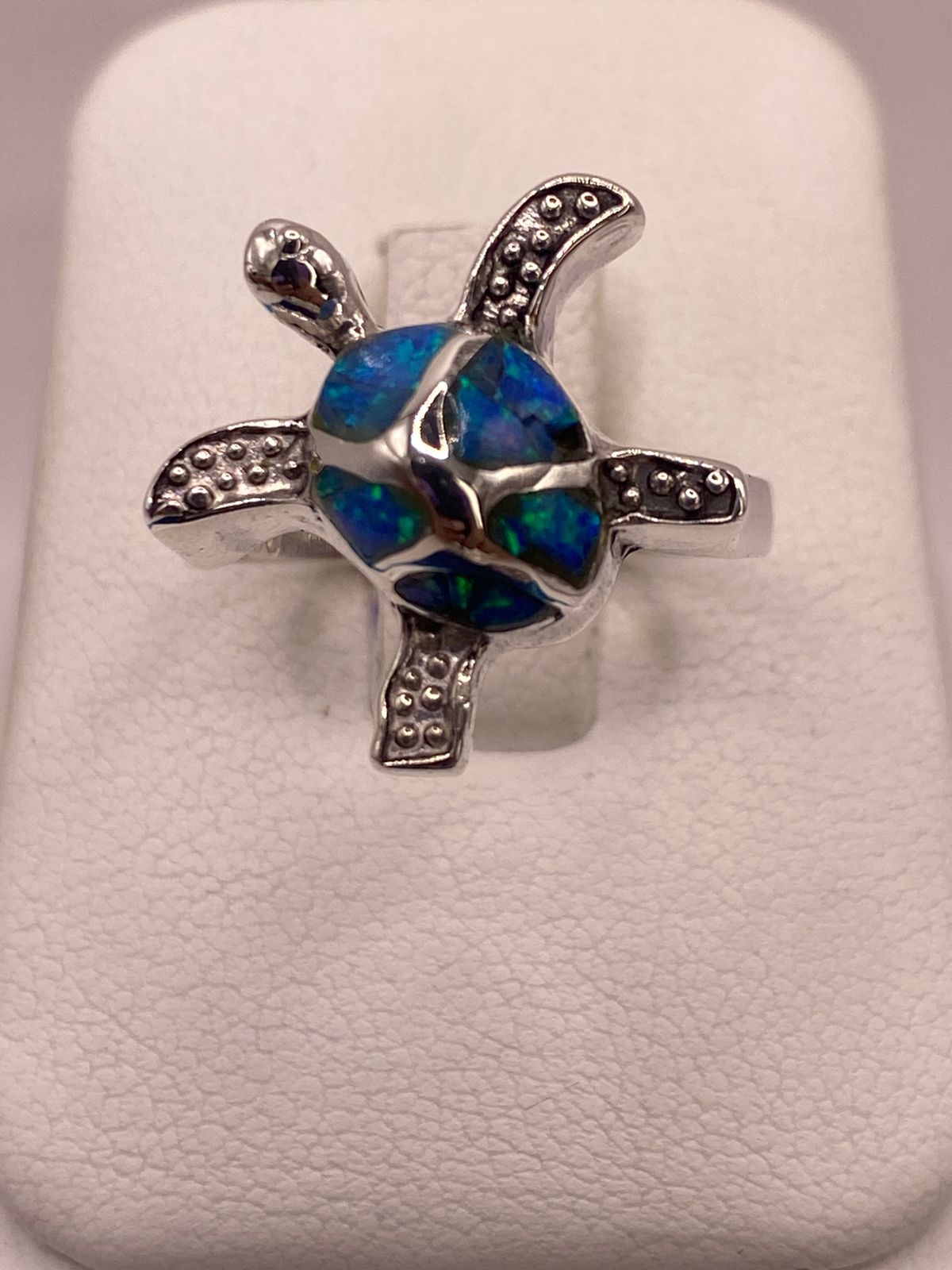 ANILLO TORTUGA MARINA EN PLATA LEY 950 CON ÓPALO DE FUEGO🐢