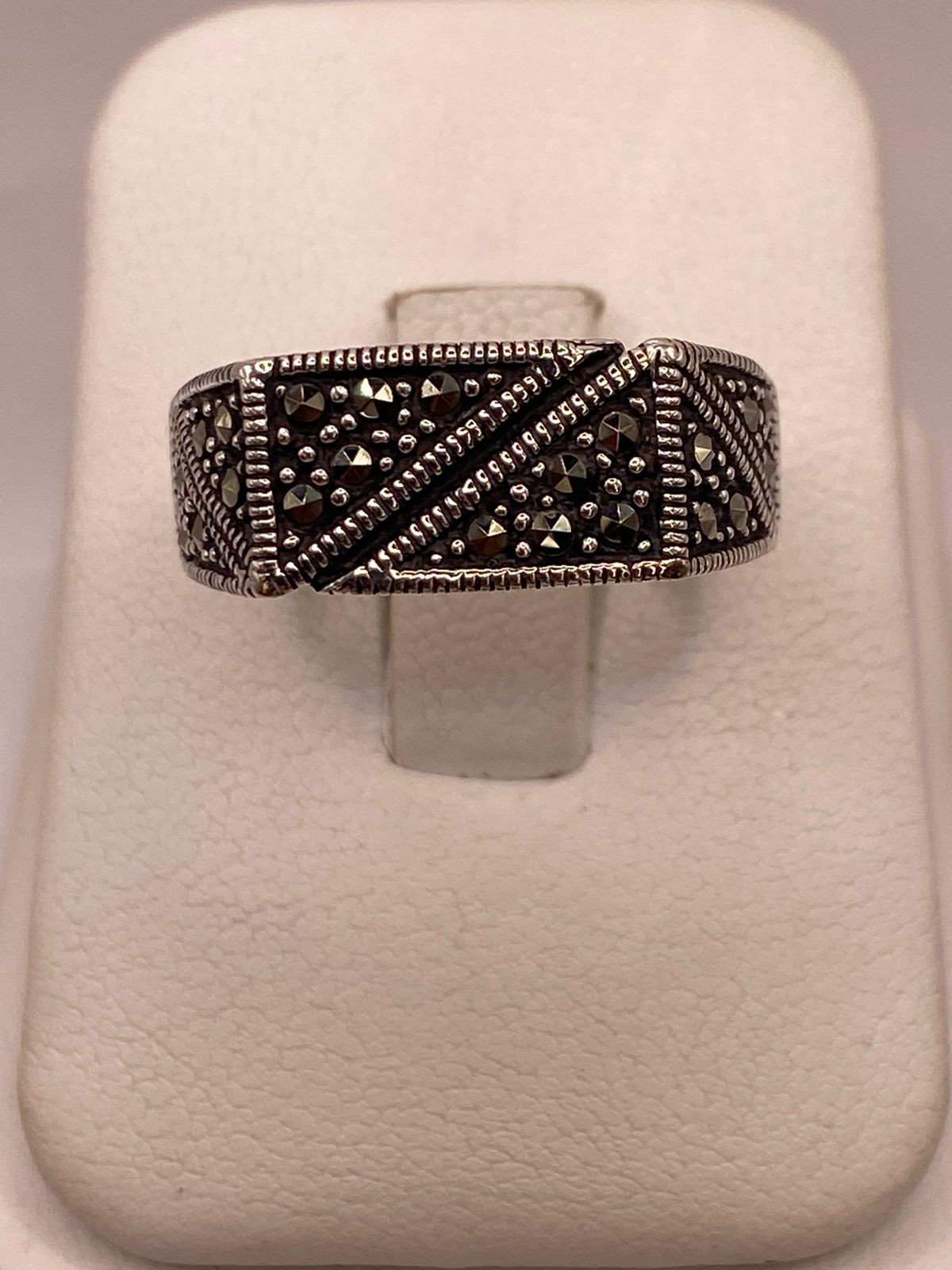 Anillo Vintage Geométrico con Marquesitas en Plata Ley 925
