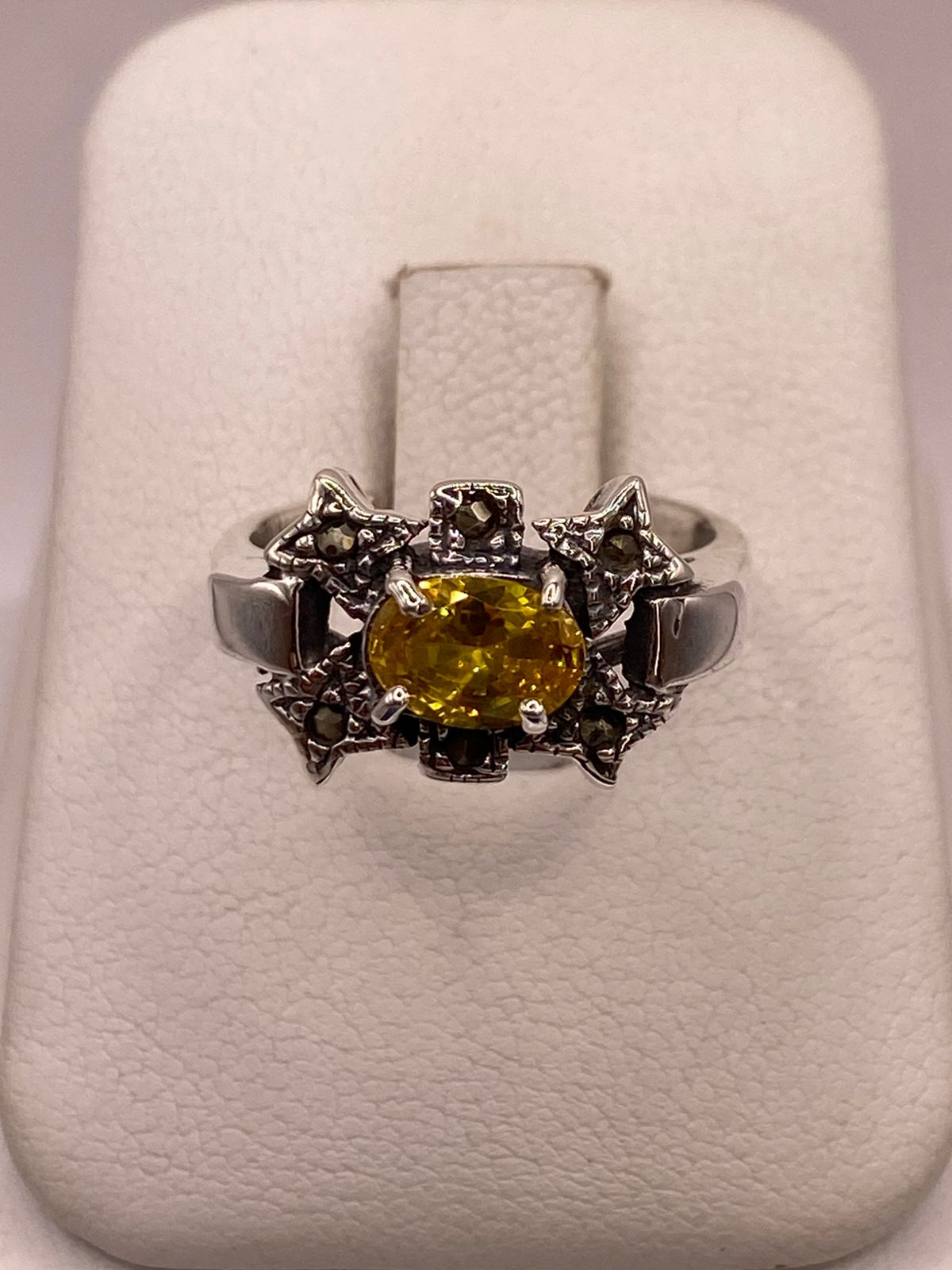 Anillo Vintage con Zirconia Amarilla y Marquesitas en Plata Ley 925