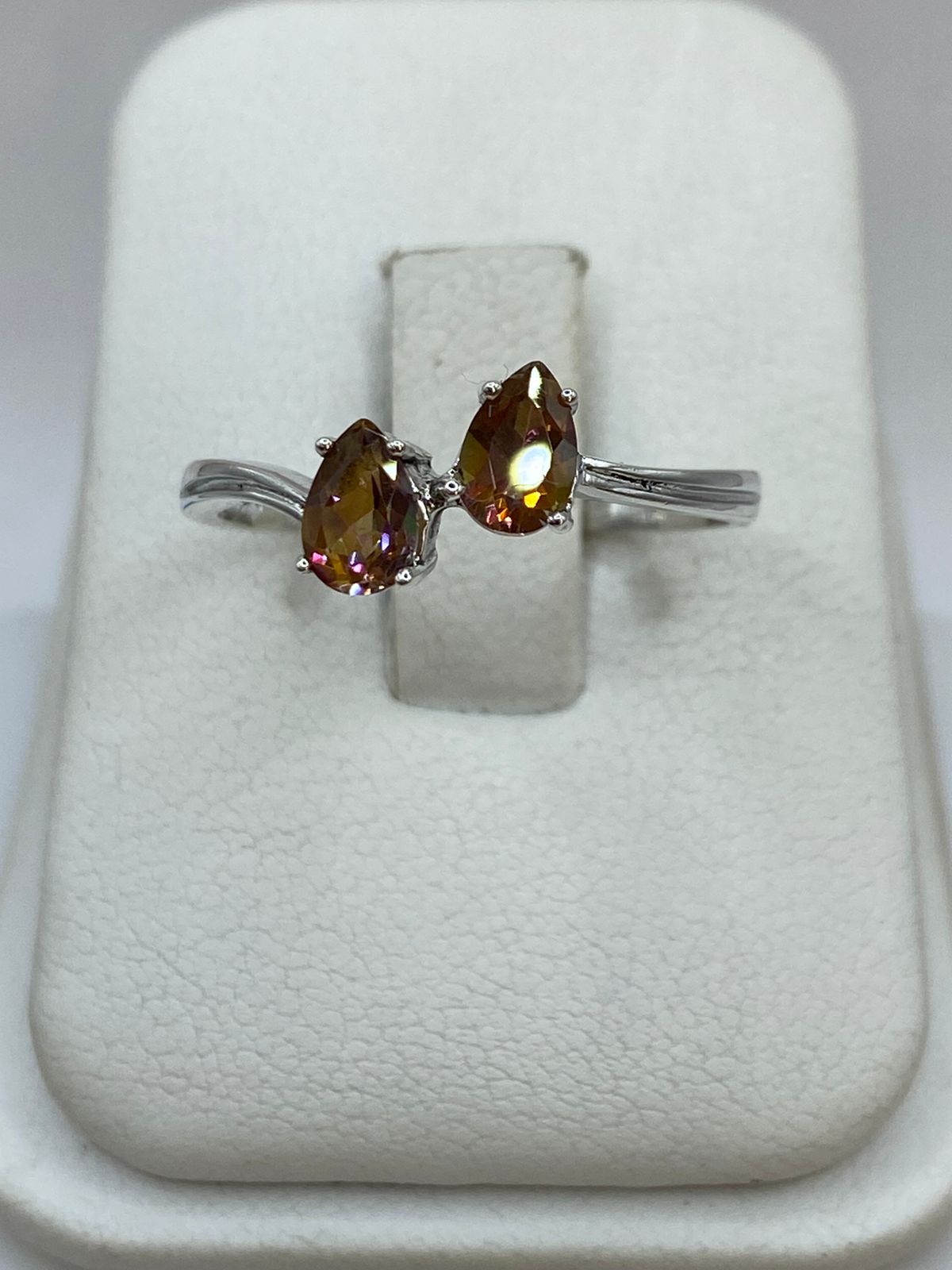 Anillo con Zirconias Color Ámbar en Plata 925