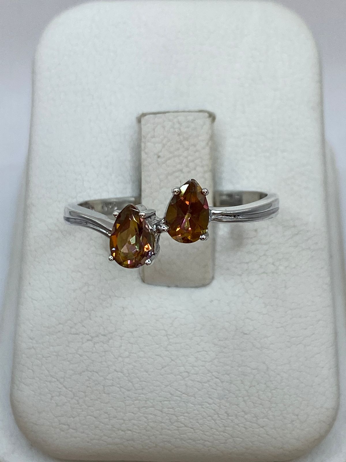 Anillo con Zirconias Color Ámbar en Plata 925