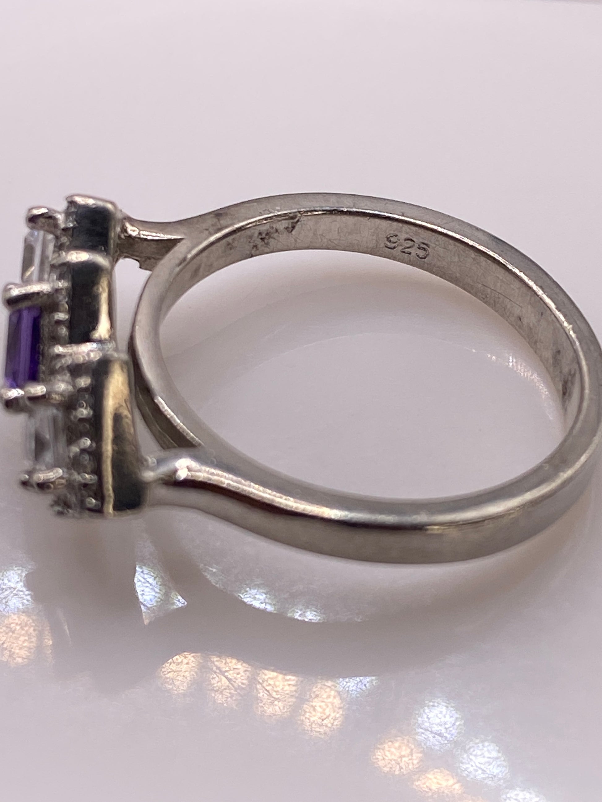 Anillo de Plata Circonia Violeta — Geométrico Moderno — foto 5