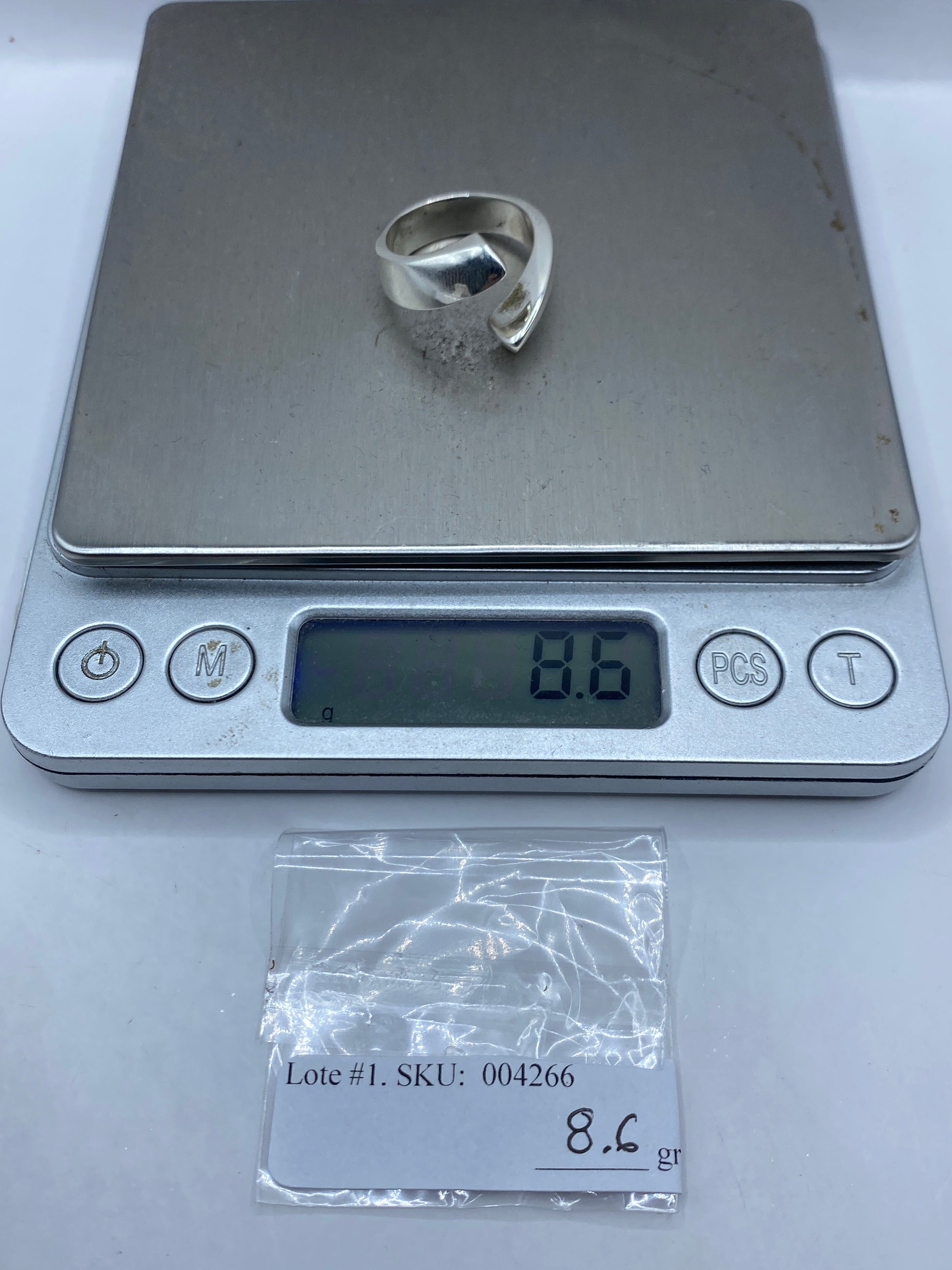 Anillo de Plata Escultural Minimalista — Uso Diario — foto 6